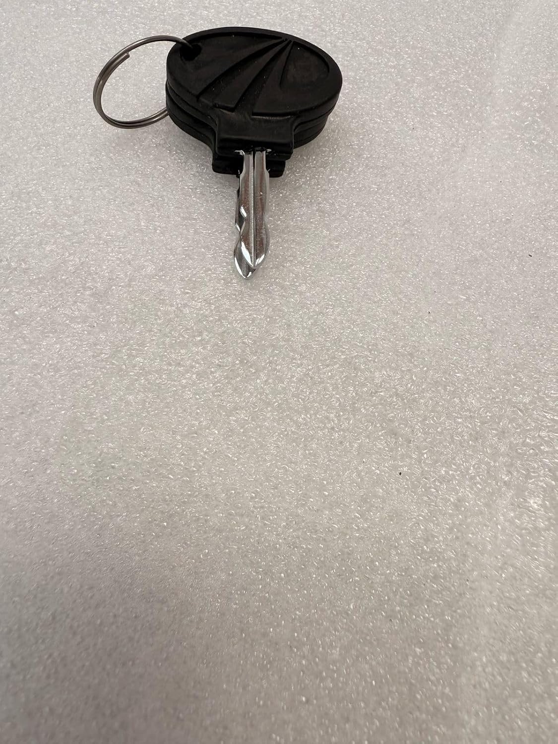 New Starter Key Compatible with Mahindra Tractor 006015681C91