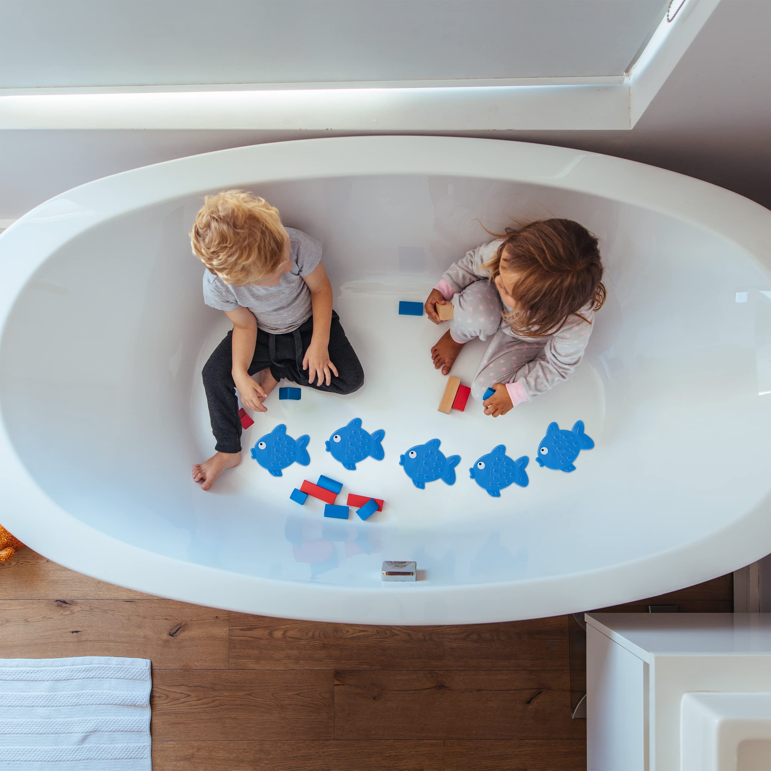 Relaxdays Adesivi Antiscivolo Doccia, Pad per Vasca da Bagno per Bambini, Set 5 Sticker a Pesce, con Ventose, Blu