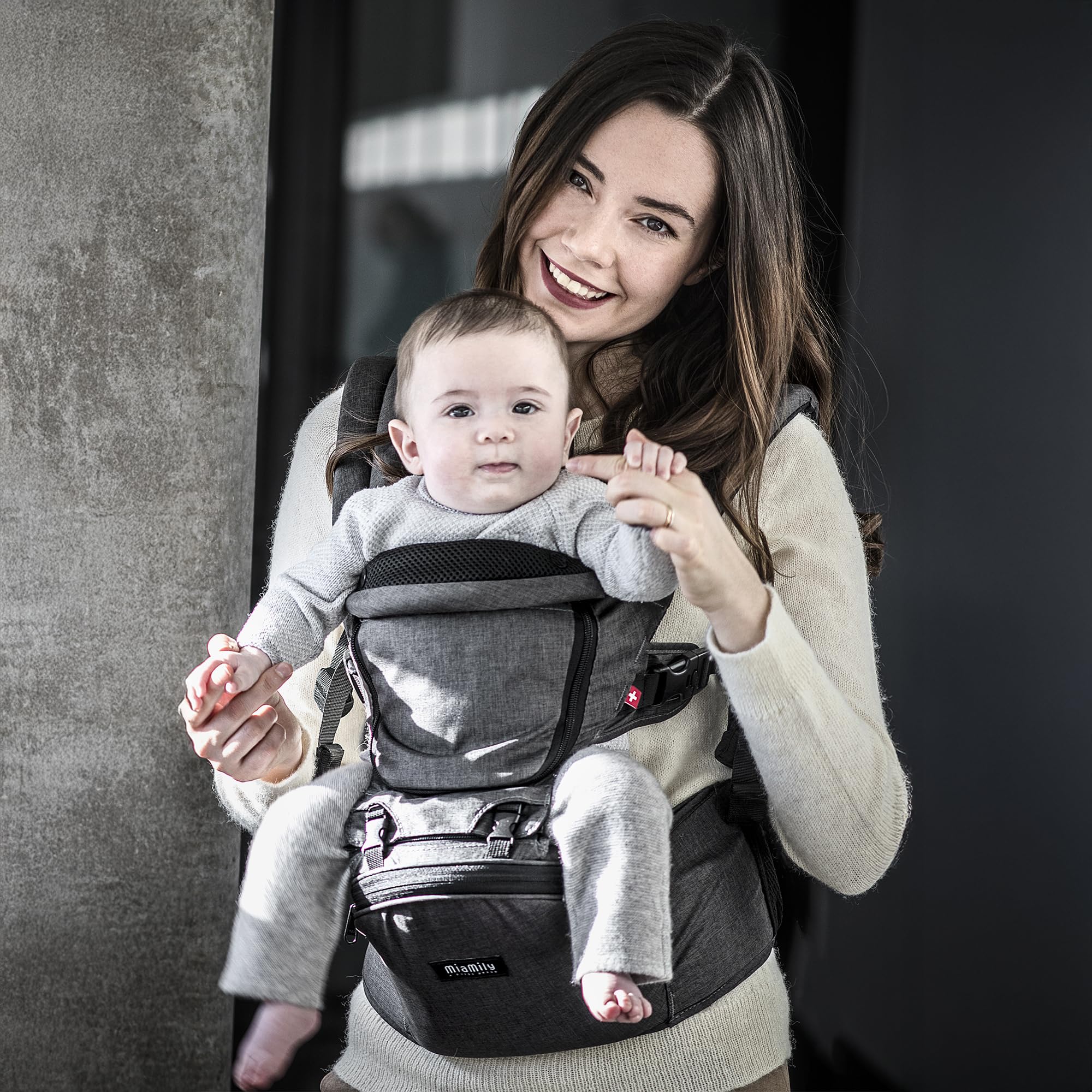 Amazon.com: MiaMily Ergonomic Hip Seat Baby Carrier, 6 Carry