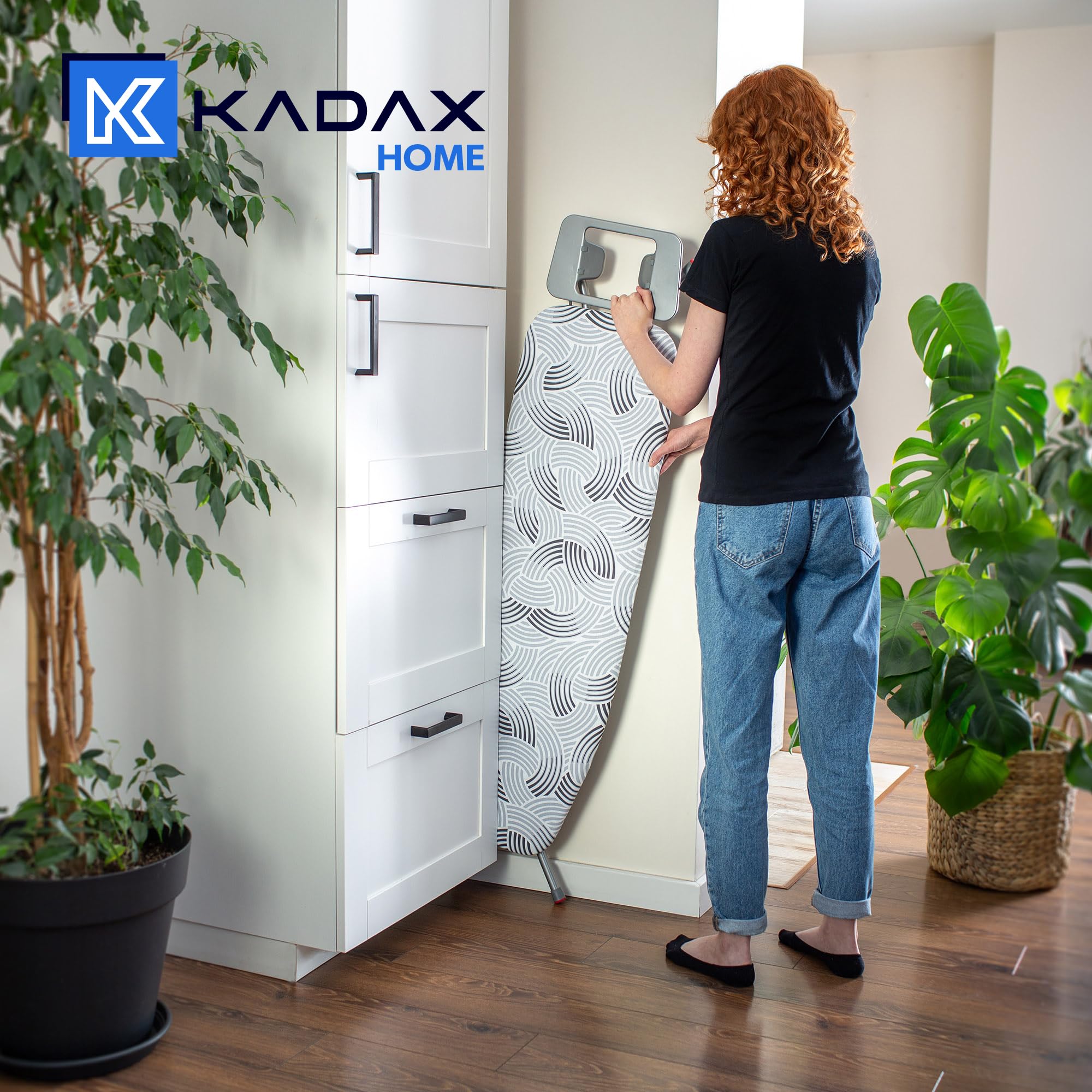 KADAX Deska do prasowania 114 x 34 cm do żelazek parowych z półką na żelazko i 5 mm podkładem, metalowa siatka odprowadza parę, antypoślizgowe stopki zapobiegają przesuwaniu