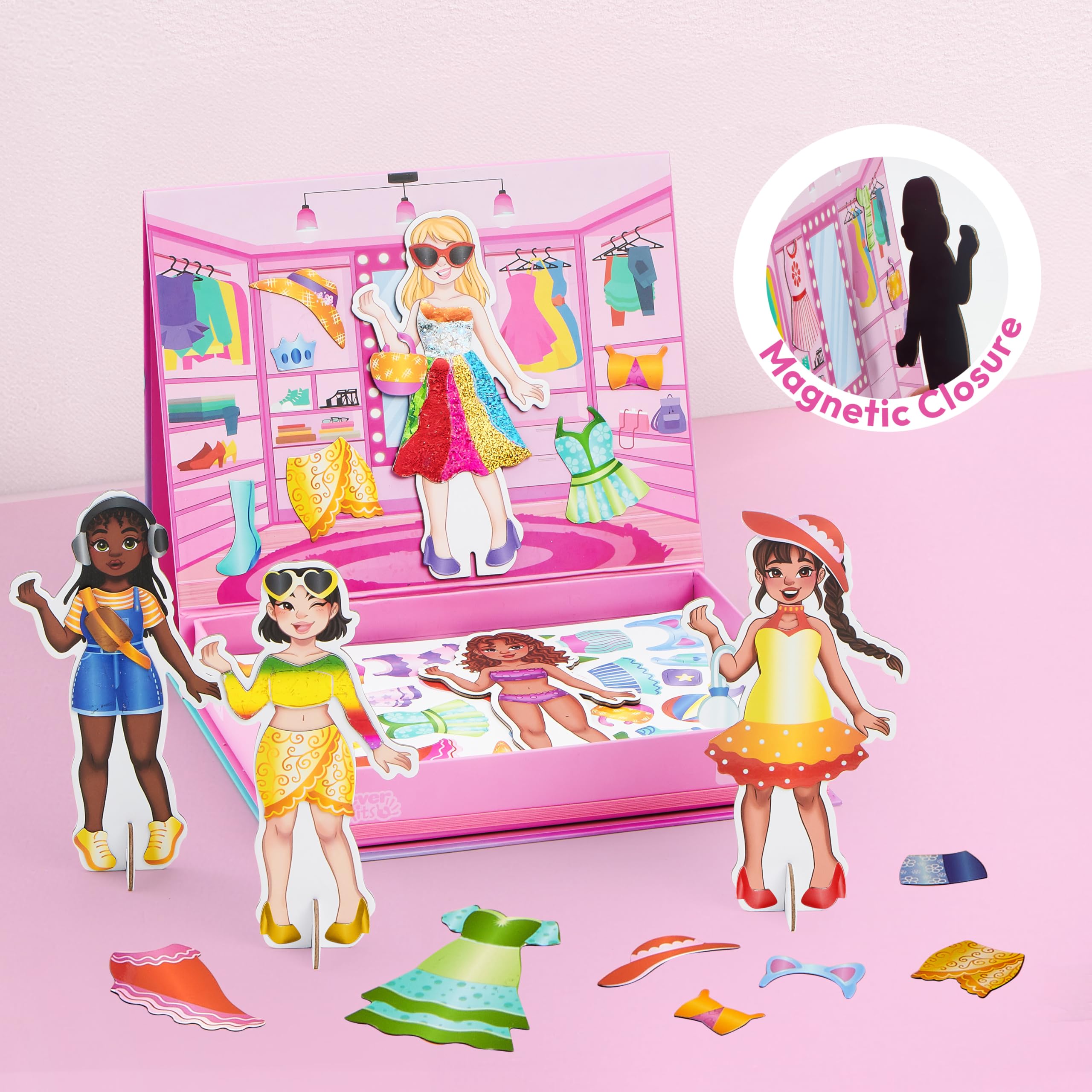 Klever Kits Muñecas magnéticas de vestir para niñas a partir de 4 años, juego de estilo de lujo con 5 muñecas de princesa, más de 60 trajes magnéticos y accesorios de aluminio, libro de actividades