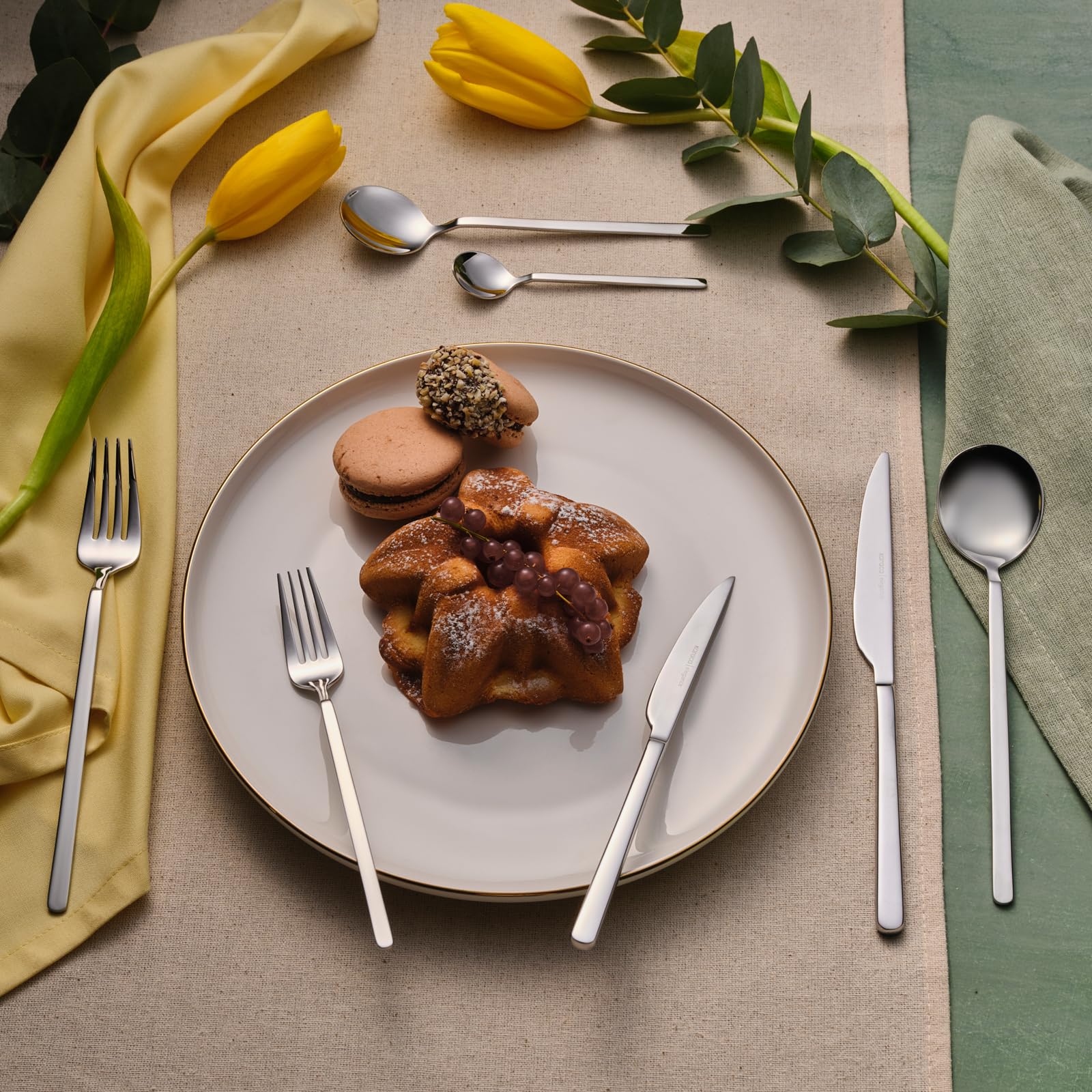 Karaca Gale Silver 84-częściowy zestaw sztućców do serwowania, ze stali nierdzewnej, przybory kuchenne z chochlą, łyżką do serwowania, widelcem, sitkiem, szpatułką i szczypcami do cukru, stylowy