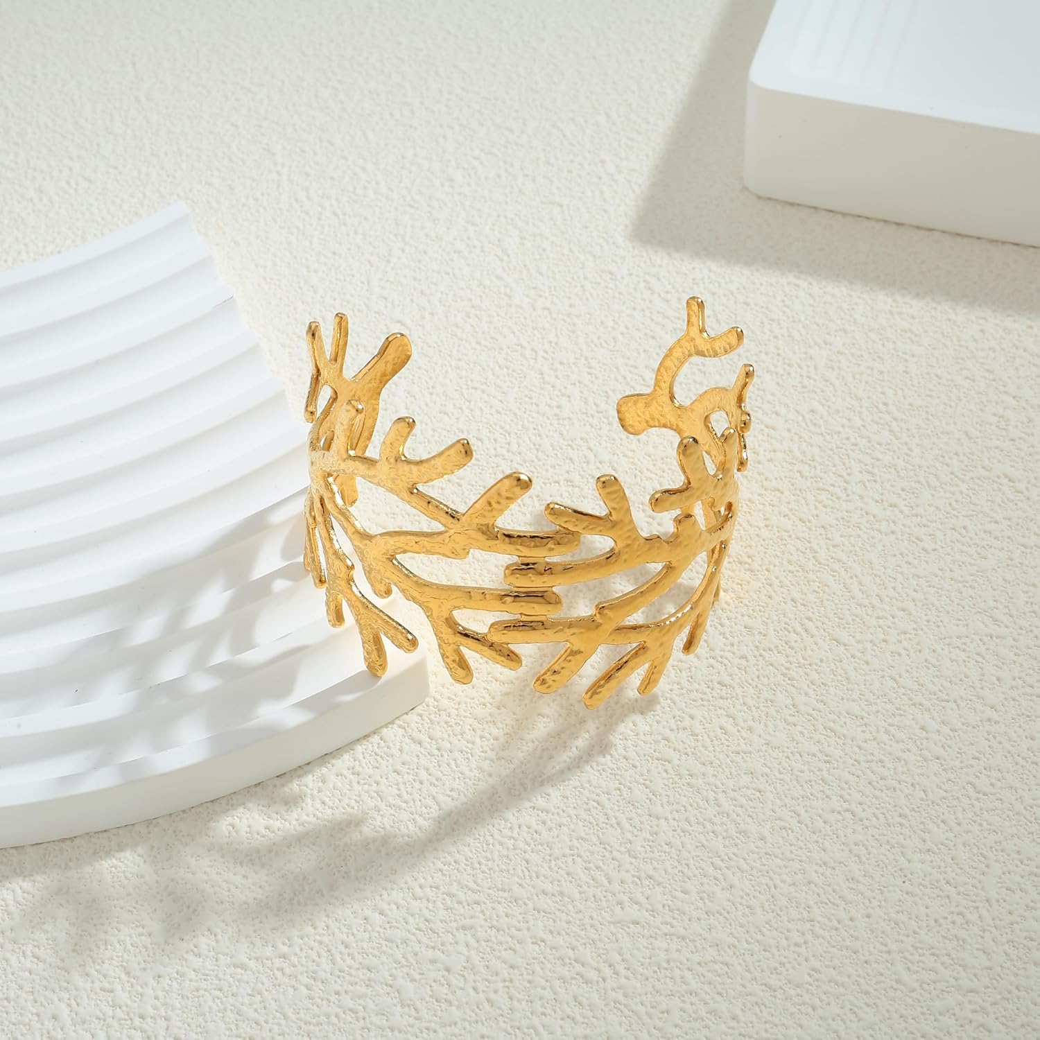 WOWORAMA Chunky Gold Shell Cuff Bracelets for Women Wide Hammered Starfish Bracelet Gold Coral Reef Bracelet Boho Summer Beach Statement Bracelets - Image 5