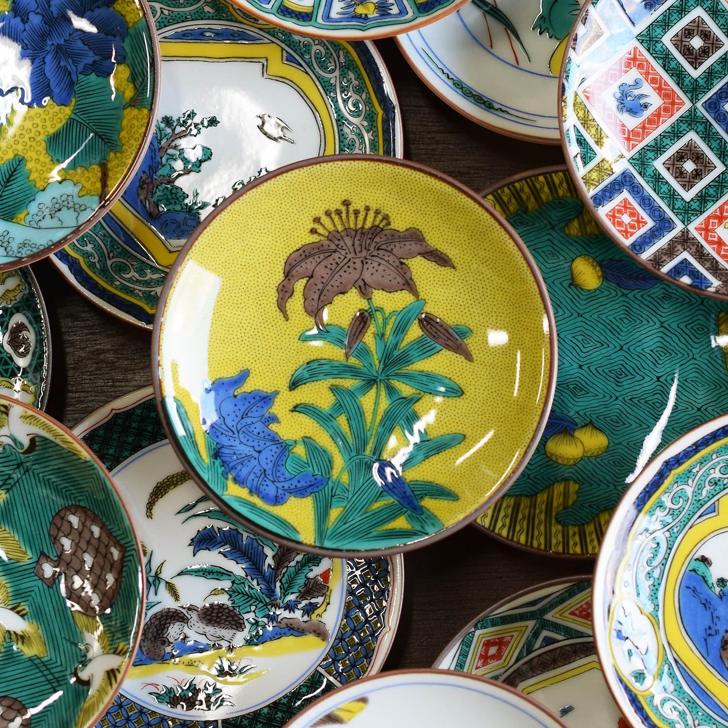 九谷焼　新品　12号盛皿　吉田屋 Amazon.co.jp: 九谷焼○12号盛皿○吉田屋○N155-05(1525938) 303