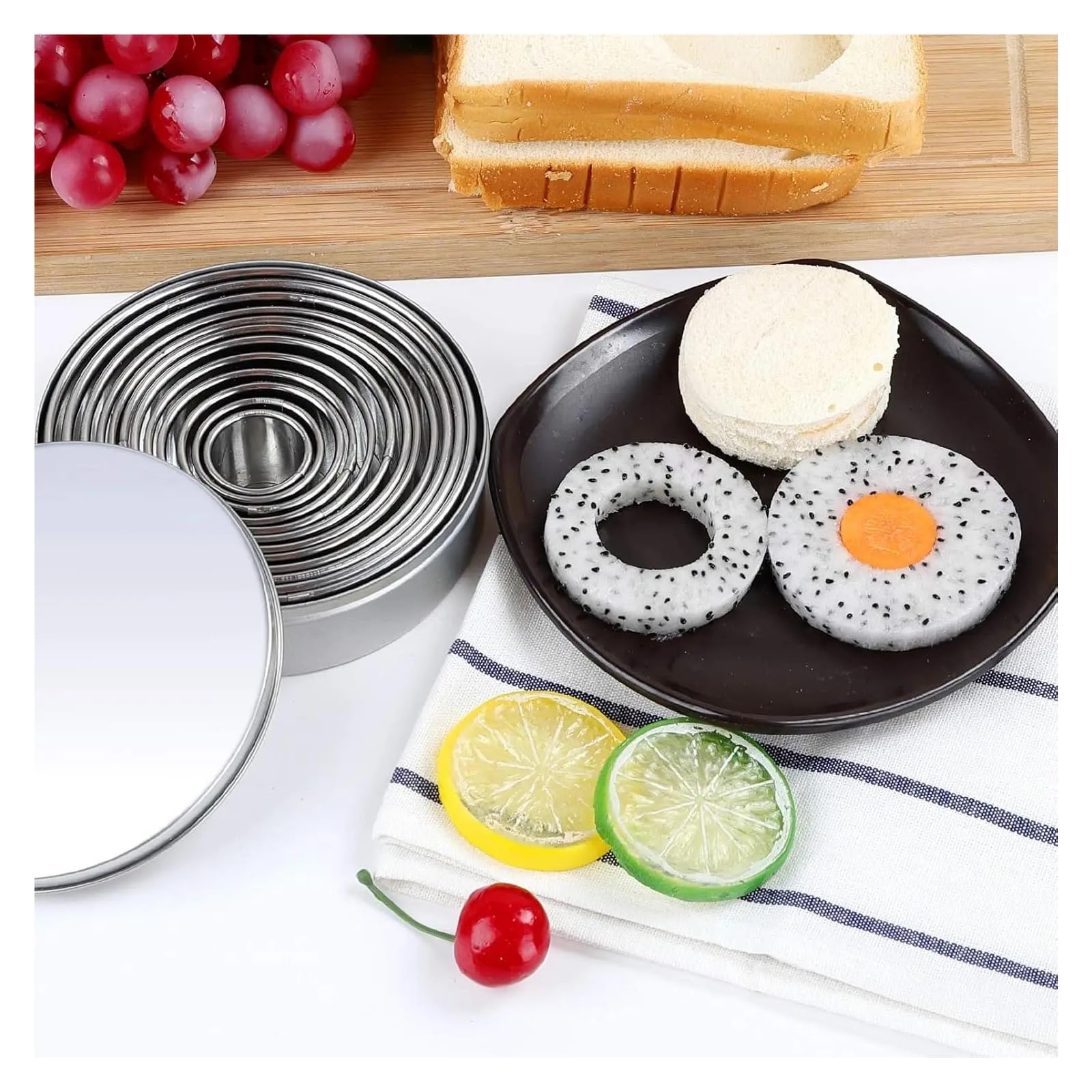 Juego de cortadores de galletas redondos de 12 Uds., moldes for rosquillas de pastelería graduados de acero inoxidable 18/8 de calidad alimentaria for hornear, cocina DIY(12Pcs Round Cookie)