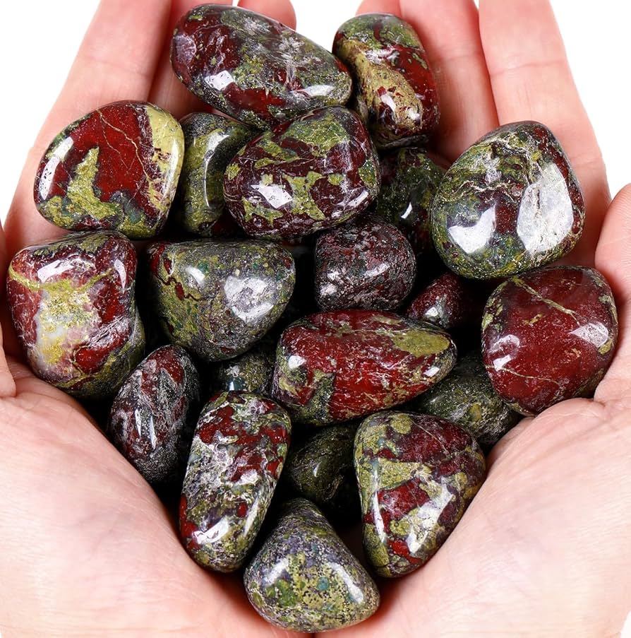 ブラッドストーンたん！すごい！ Amazon｜QINJIEJIE 0.8 kg ドラゴン ブラッドストーン 磨かれた