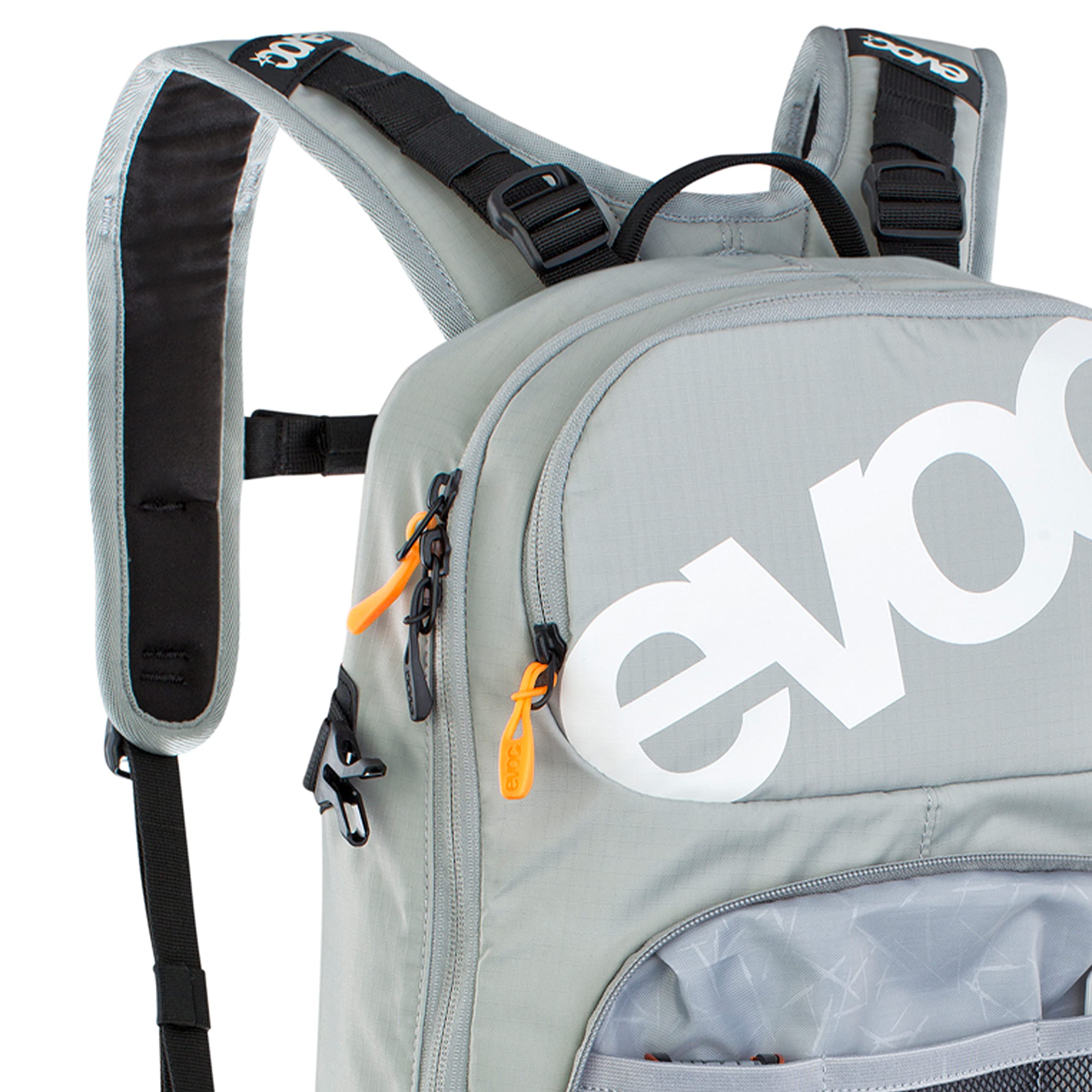 EVOC FR ENDURO 16 Protektor Rucksack Backpack für Bike-Touren & Trails (16L Stauraum, LITESHIELD Rückenprotektor TÜV/GS zertifiziert, Trinkblasenfach bis 3L)