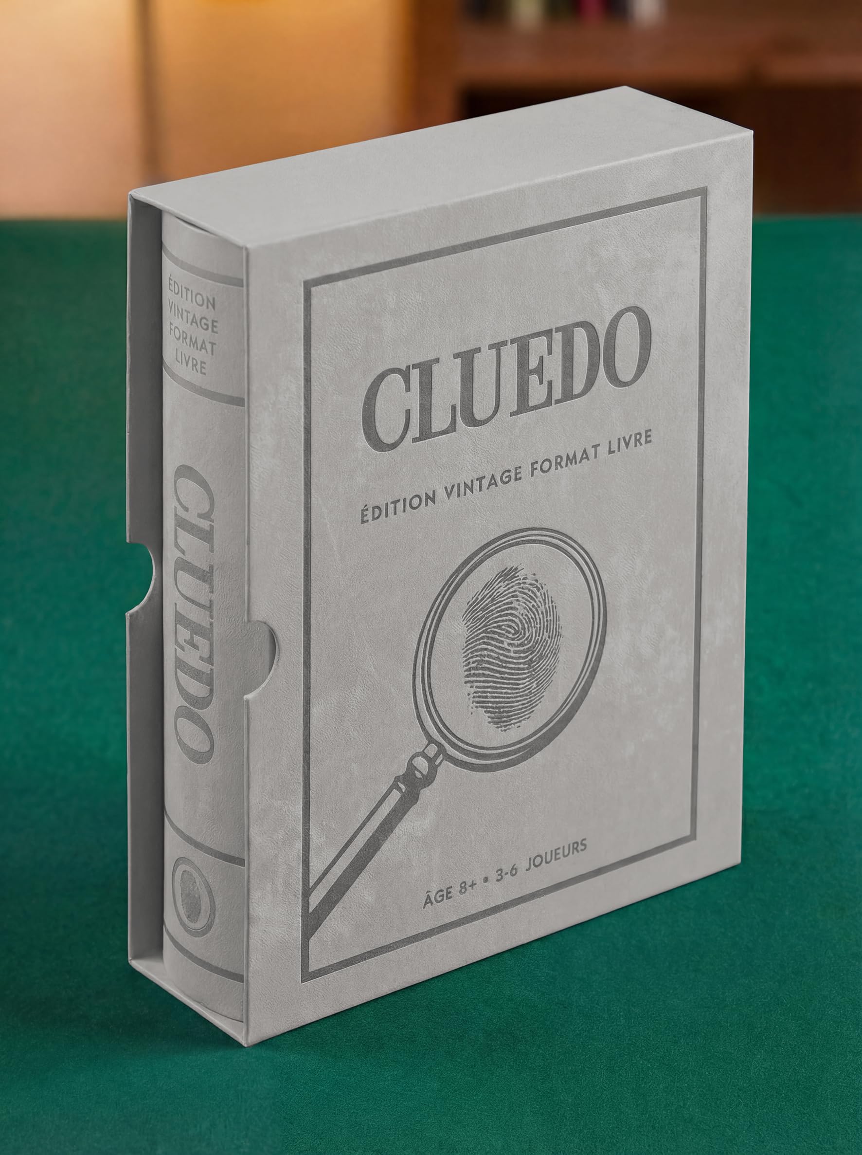 Megableu – CLUEDO Édition Vintage Boite Format Livre - Jeu de Société Classique de Déduction & Enquête pour Famille et Enfants dès 8 Ans - Version Premium Inspirée de 1951-3–6 Joueurs - en Français