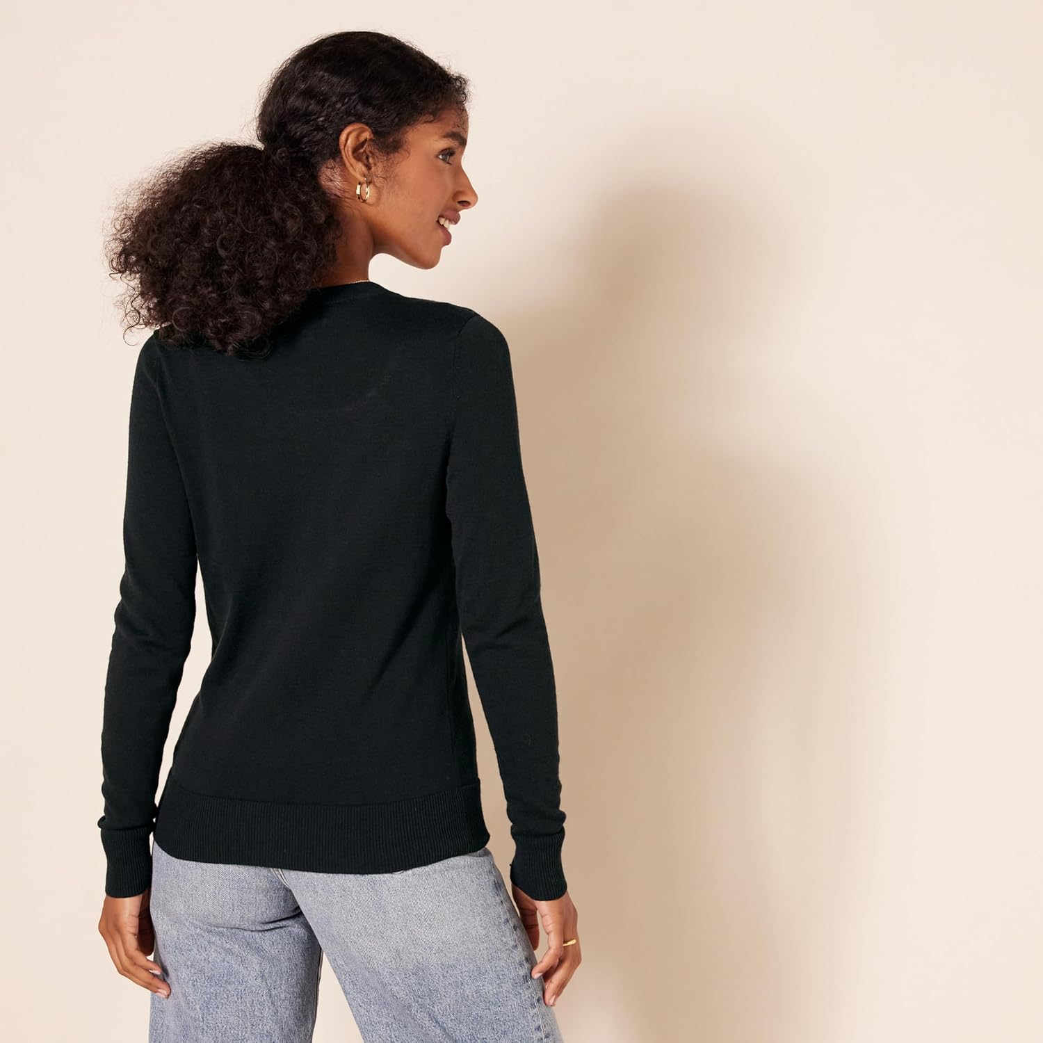 Amazon Essentials Women's Lightweight Crewneck Cardigan Sweater (Available in Plus Size) X-Small Black