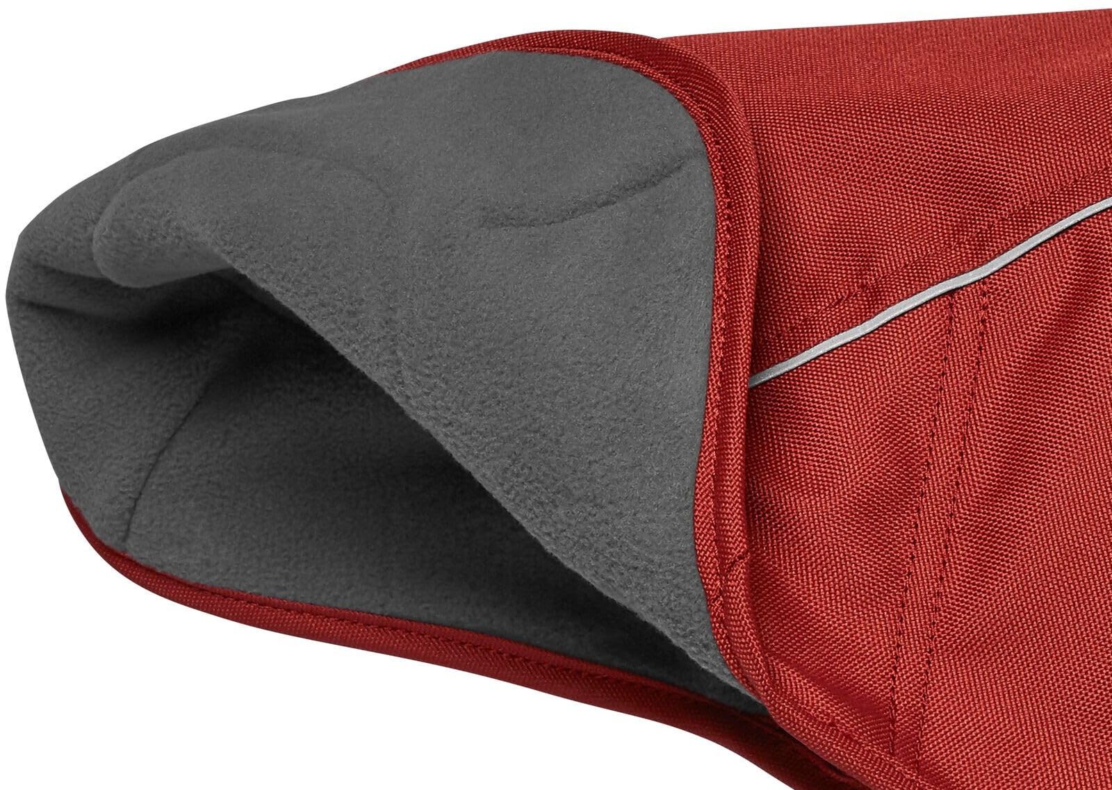 RUFFWEAR Abrigo para Perro, Overcoat, Chaqueta de Perro con Correa y Agujero en el Portal del arnés, Forro Polar de Primera Calidad, Ajustable, Ligero, Lavable a máquina Red Clay - XX-Small (33-43cm)