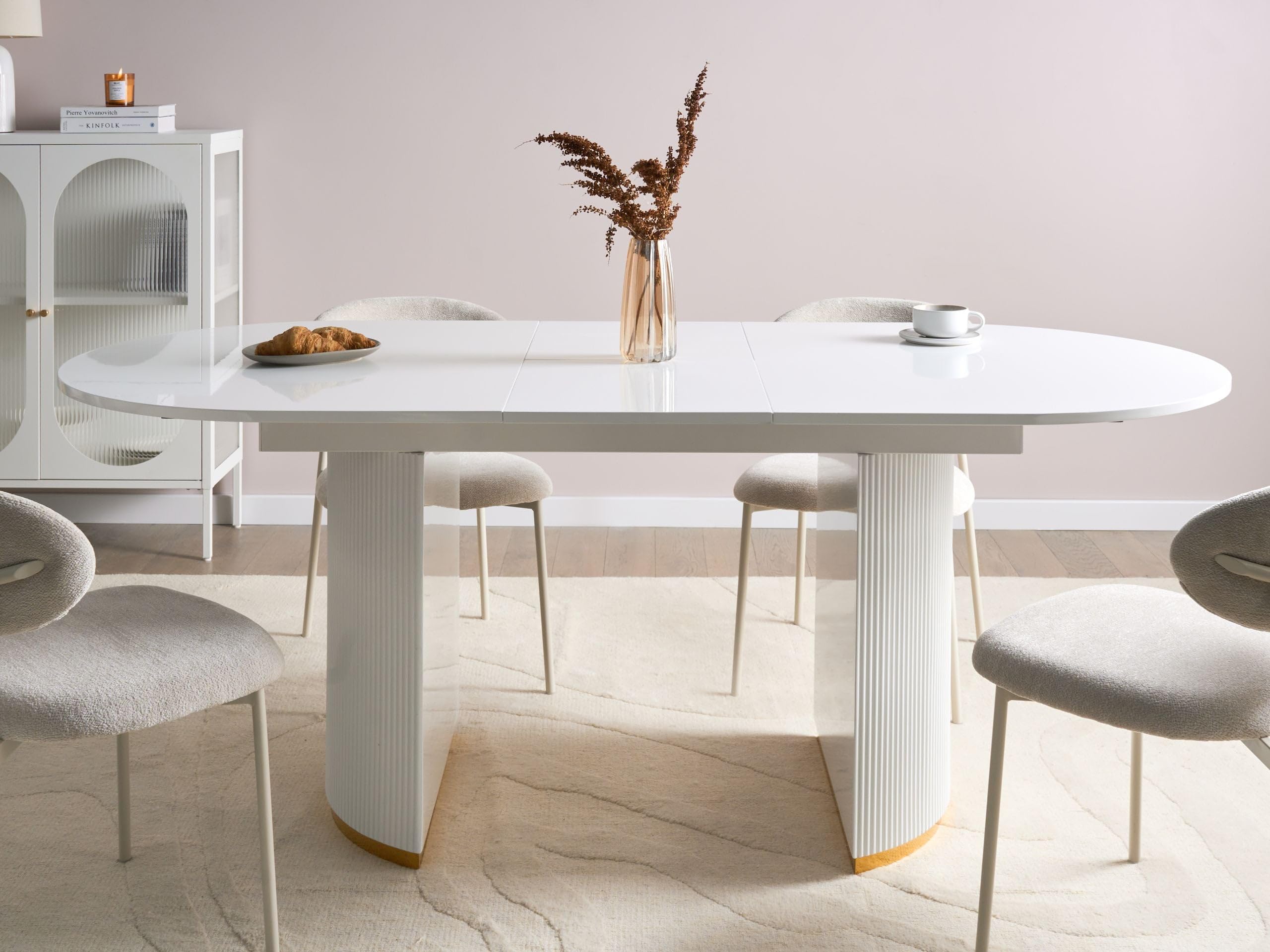 Table de Salle à Manger Glamour en MDF Ovale avec Rallonge et Plateau Brillant Blanche Dulverton