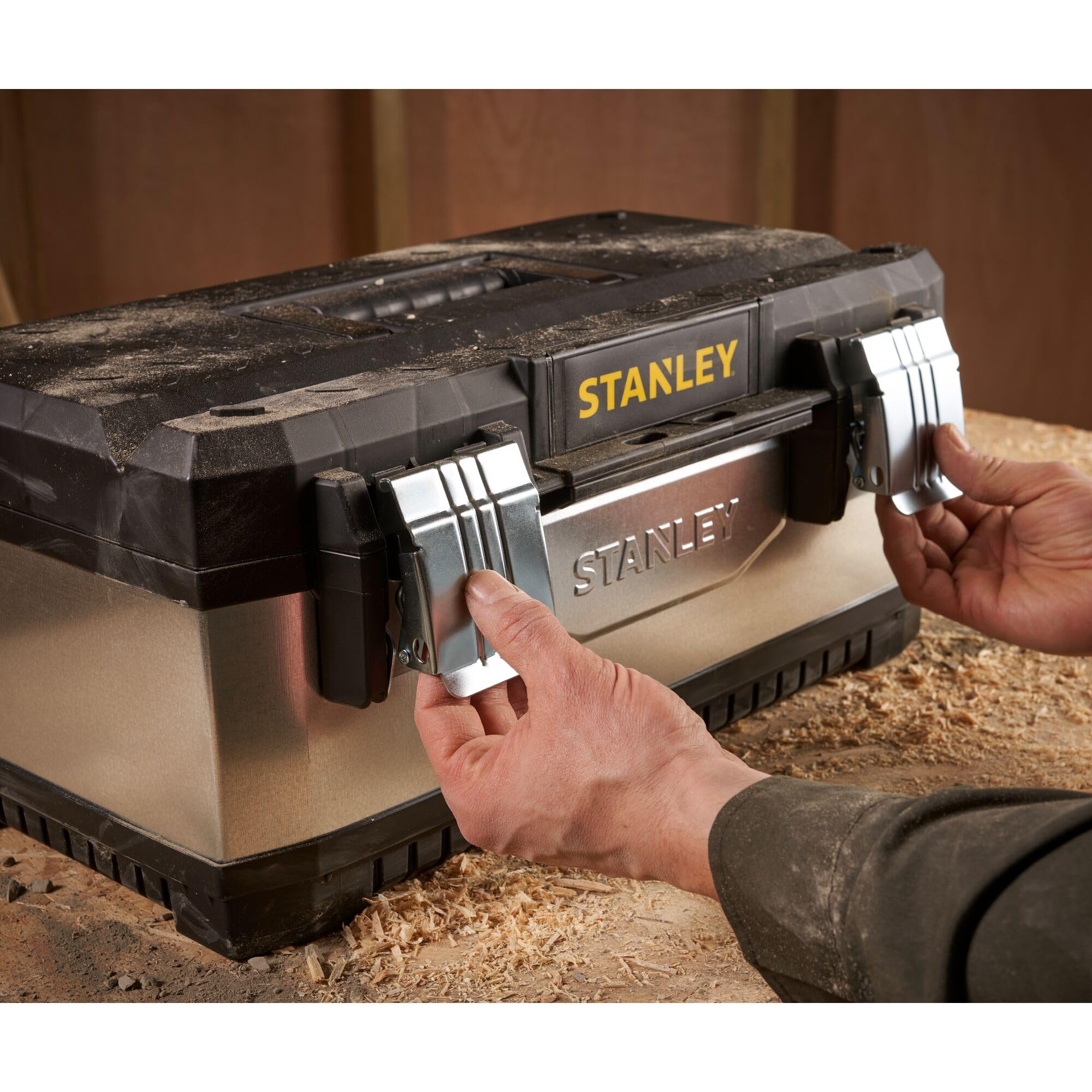 STANLEY Boite a outils bimatiere vide