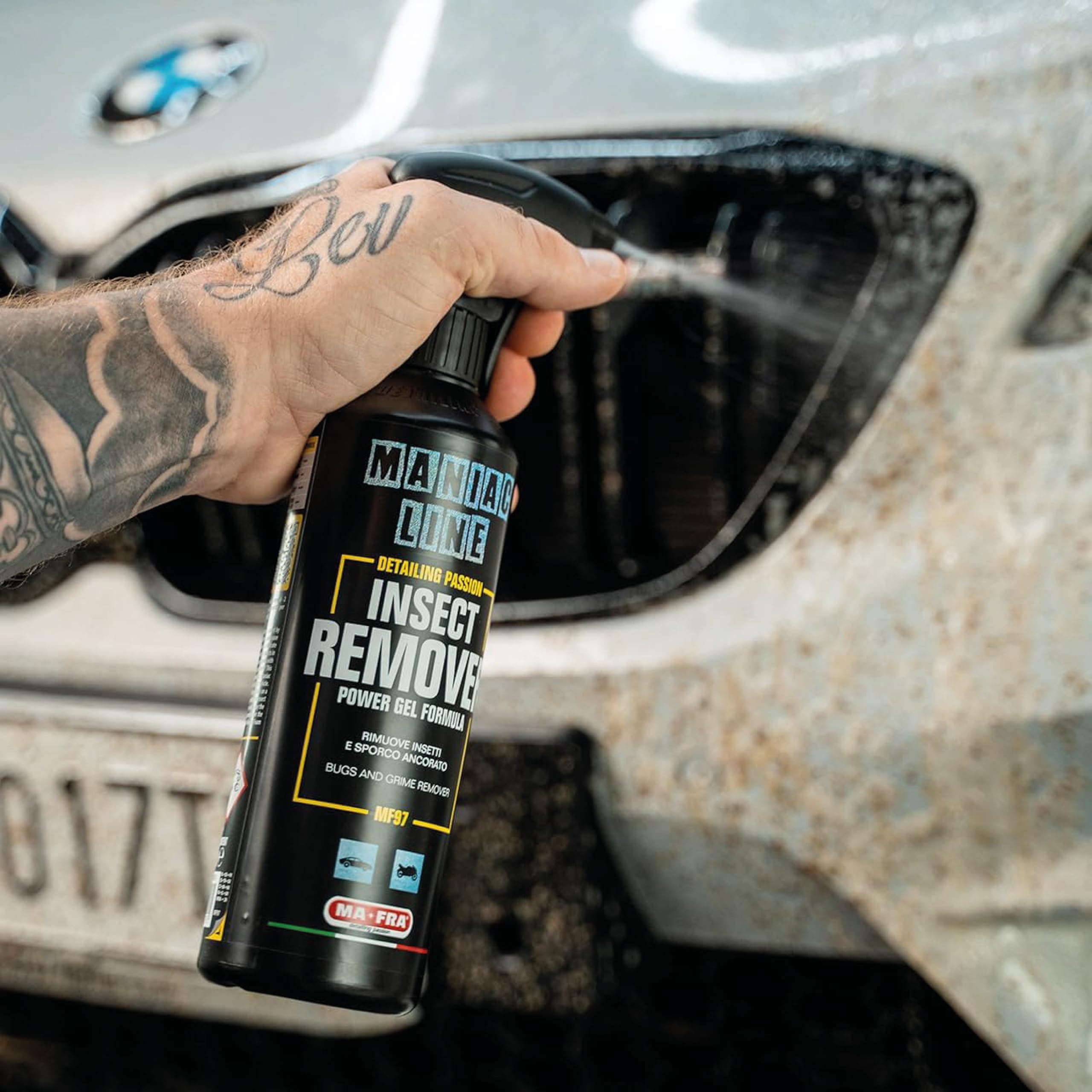 Mafra, Maniac Car Detailing Line, Formato 1L, Insect Remover, Formula in Gel, scioglie e rimuove Insetti, moscerini e Sporco Vecchio accumulato in Modo Facile e Sicuro da carrozzeria e vetri Auto