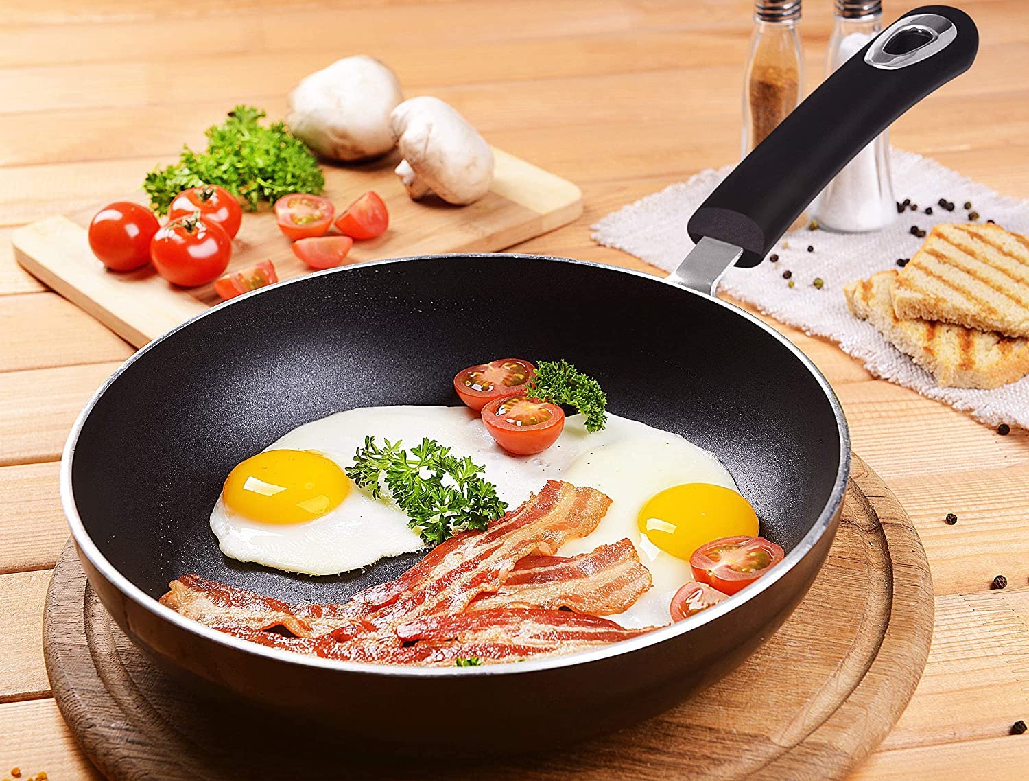 Amazon | Utopia Kitchen ノンスティックフライパンセット - 6点 - IH