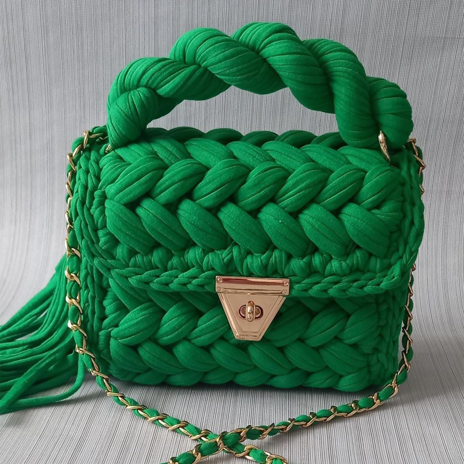NOTIONSLAND 400 g T-Shirt Yarn, Knitting Yarn, Fabric, Crochet Yarn for Bag Basket, Blanket, Home Decoration - Peacock Green - Image 2