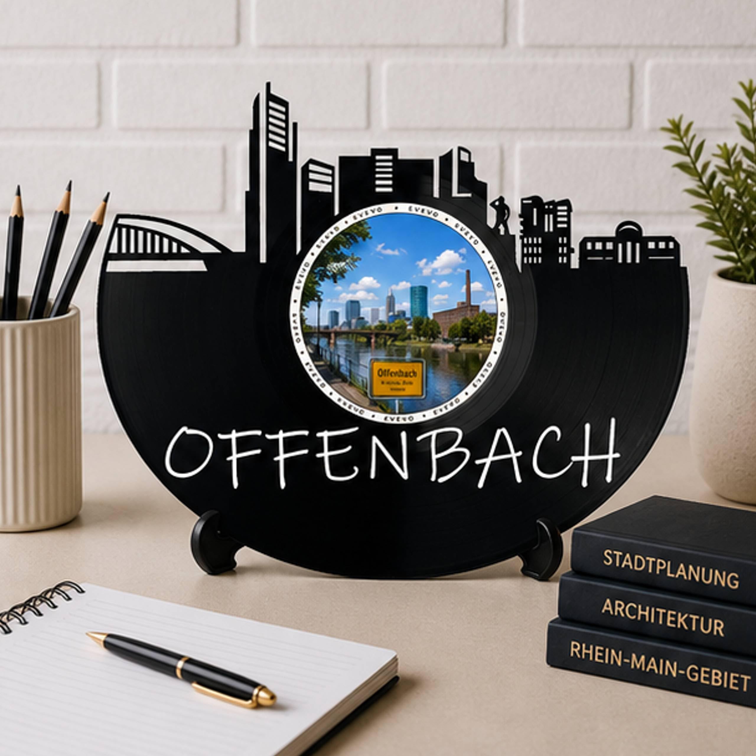 EVEVO Dekoracja ścienna z płyty gramofonowej Offenbach – winylowa sztuka ścienna Main Skyline prezent dla fanów Offenbacha, zamek w Isenburgu Hesja-miłośnicy D0042