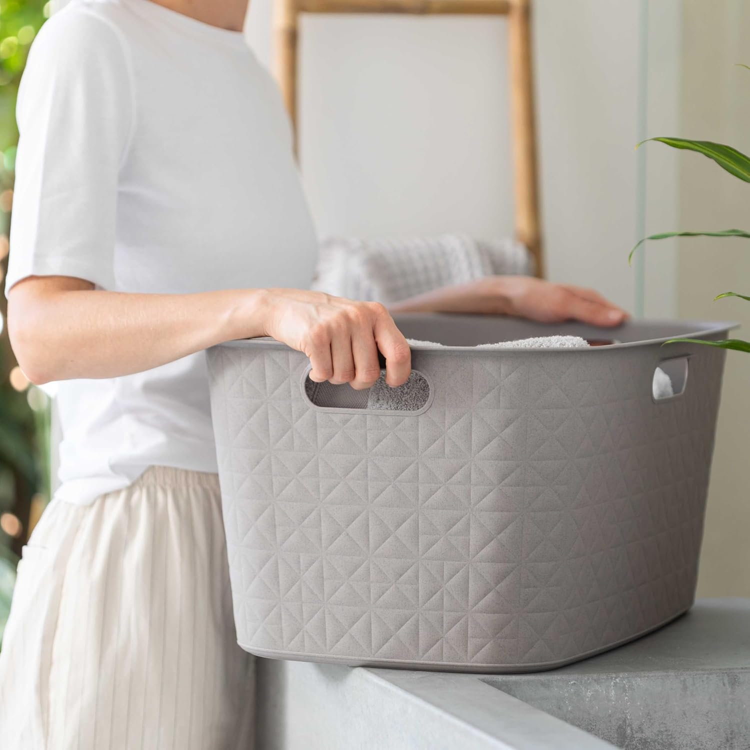 CURVER SOFTEX LAUNDRY BASKET 45L TAUPE