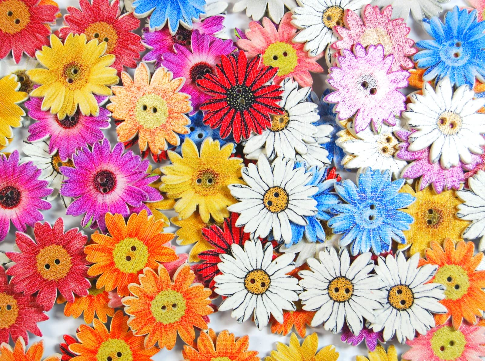 celloexpress Wooden Buttons Selection of Designs - Decorative Prints for Sewing, Crafting & Embroidery (Flowers Type 3, 25mm, Pack of 100) — image 1
