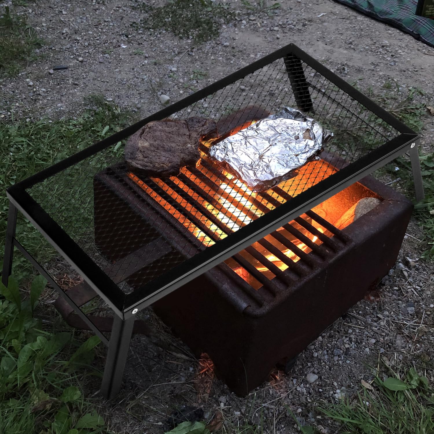 QWORK® Grille de Barbecue Pliable pour Camping, Barbecue, Pique-niques - Taille 30x55x16 cm