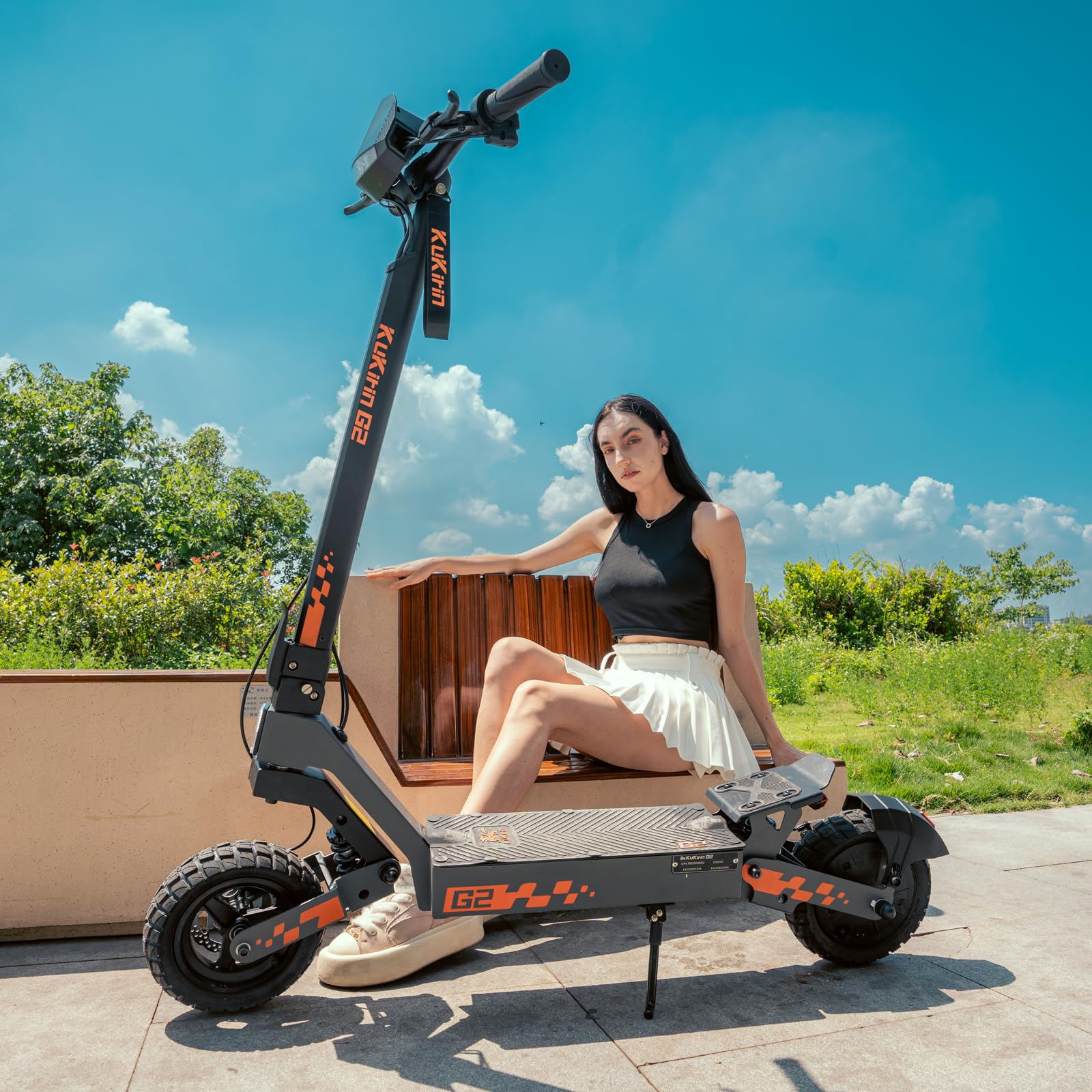 Kukirin G2 Trottinette électrique pour adulte, 10 pouces, jusqu'à 55 km, pneus tubeless, double suspension, freins à disque, écran tactile, batterie 48 V 15,6 Ah et design pliable