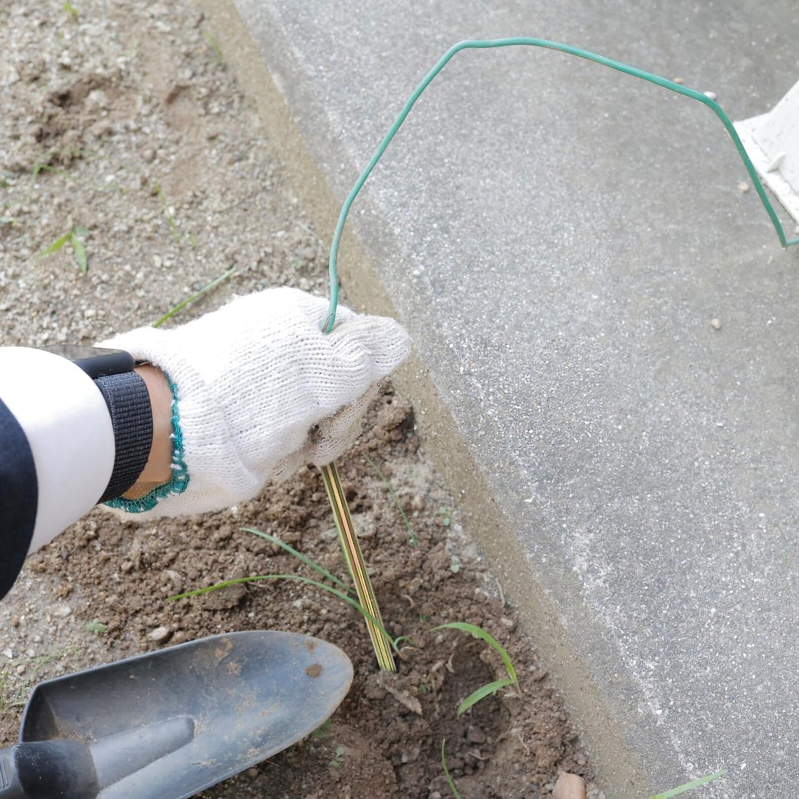Erdungsstab Vielseitige Anwendung Einfache Installation aus Messing mit Erdungskabel für Stromerzeuger und Elektrozaun im Garten und Am Turm