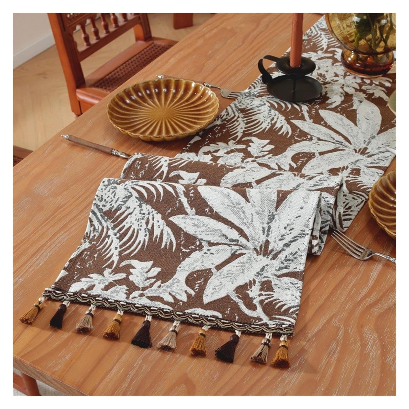 Runner da Tavolo con Nappe Runner da tavolo jacquard retrò