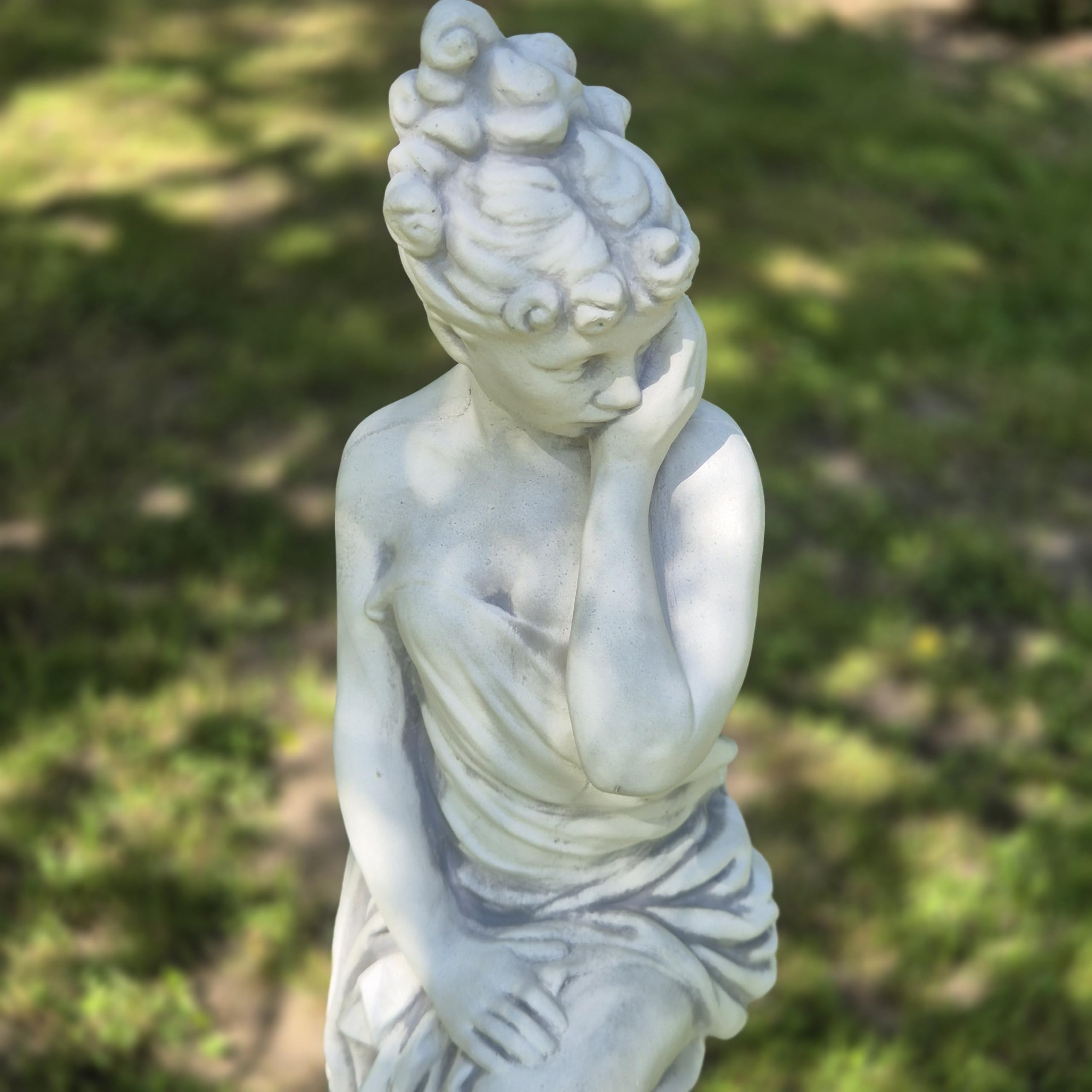 FABRIQ Statue de femme « Héraut du printemps » 66 cm – 18 kg – Sculpture de jardin en pierre – Sculpture de jardin résistante aux intempéries et au gel