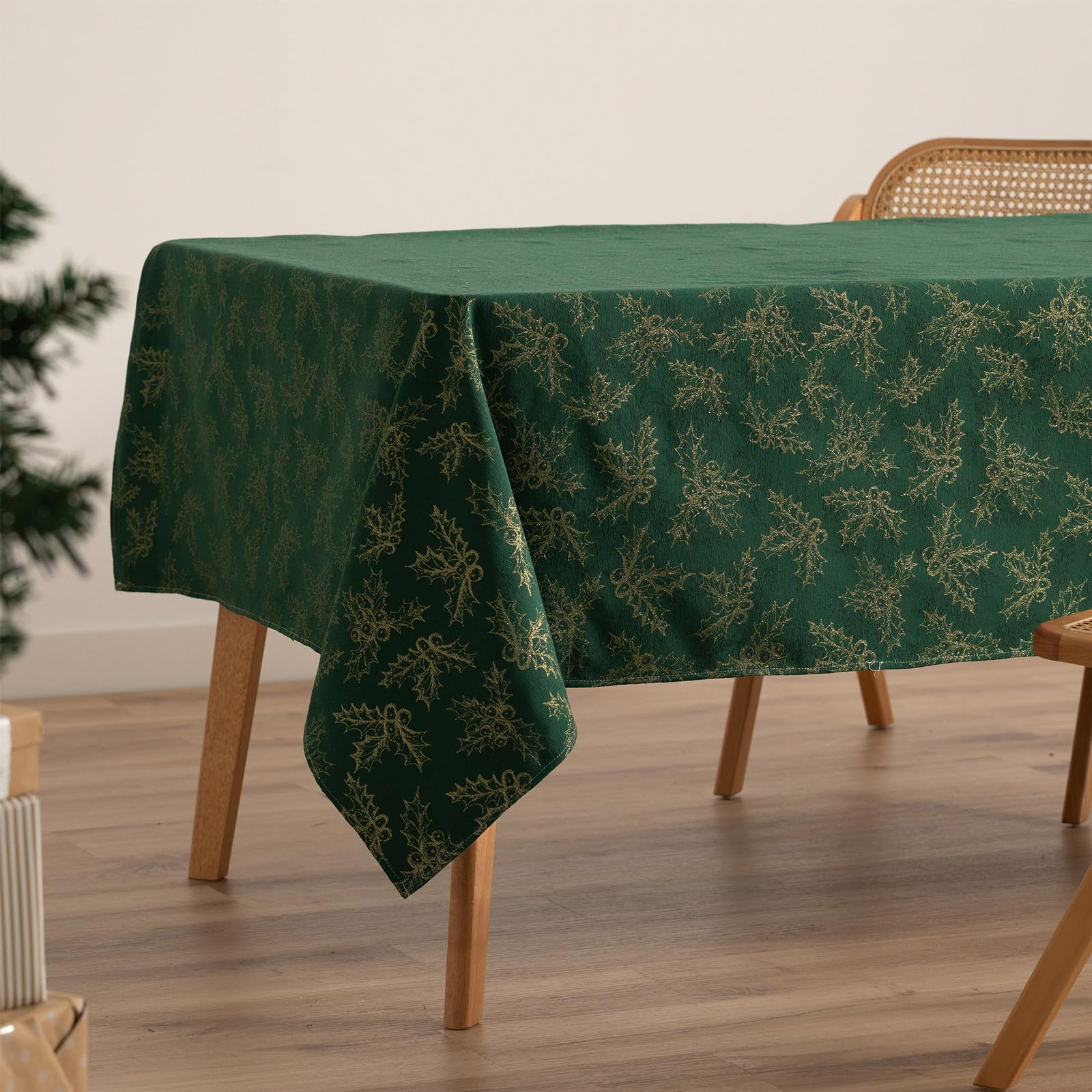 Gamusi Holly Green Tablecloth Christmas Jacquard Golden Thread Dining Table Square Christmas Decoration 140 X 240 Cm, Green