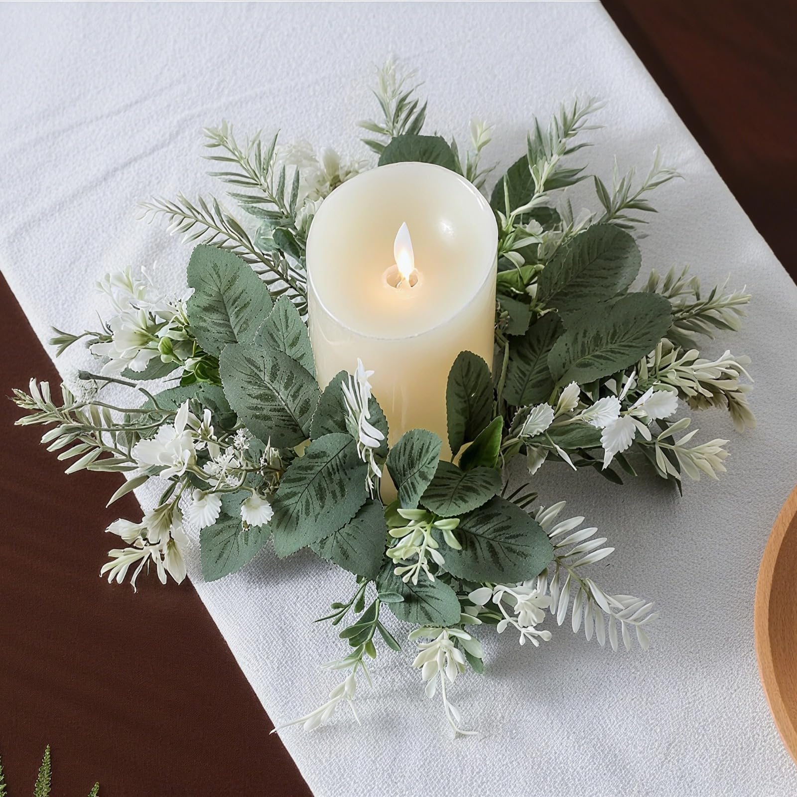 4 STK. Eukalyptus-Kranz-Set für Party- oder Hochzeitsdekoration, Kerzenringe, künstliches Grün für Stumpenkerzen, Frühlings- und Herbstblumendeko, dekorative Tisch- und Raumgestaltung