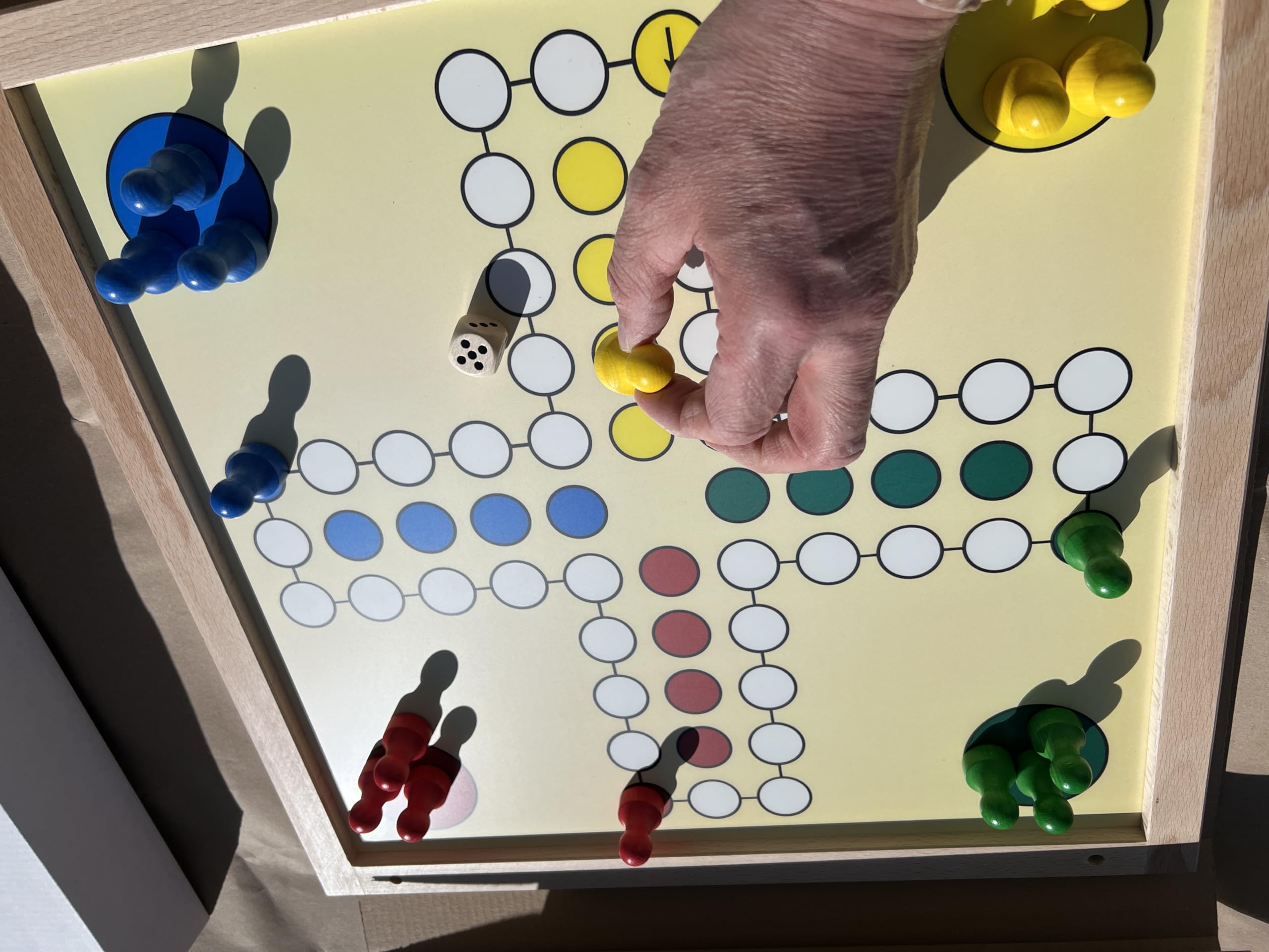 Oberschwäbische Magnetspiele Verflixt XXL – Senioren-Beschäftigungsspiel & Aktivierungsmodell, 50x50cm Holz, Therapie & Motorik