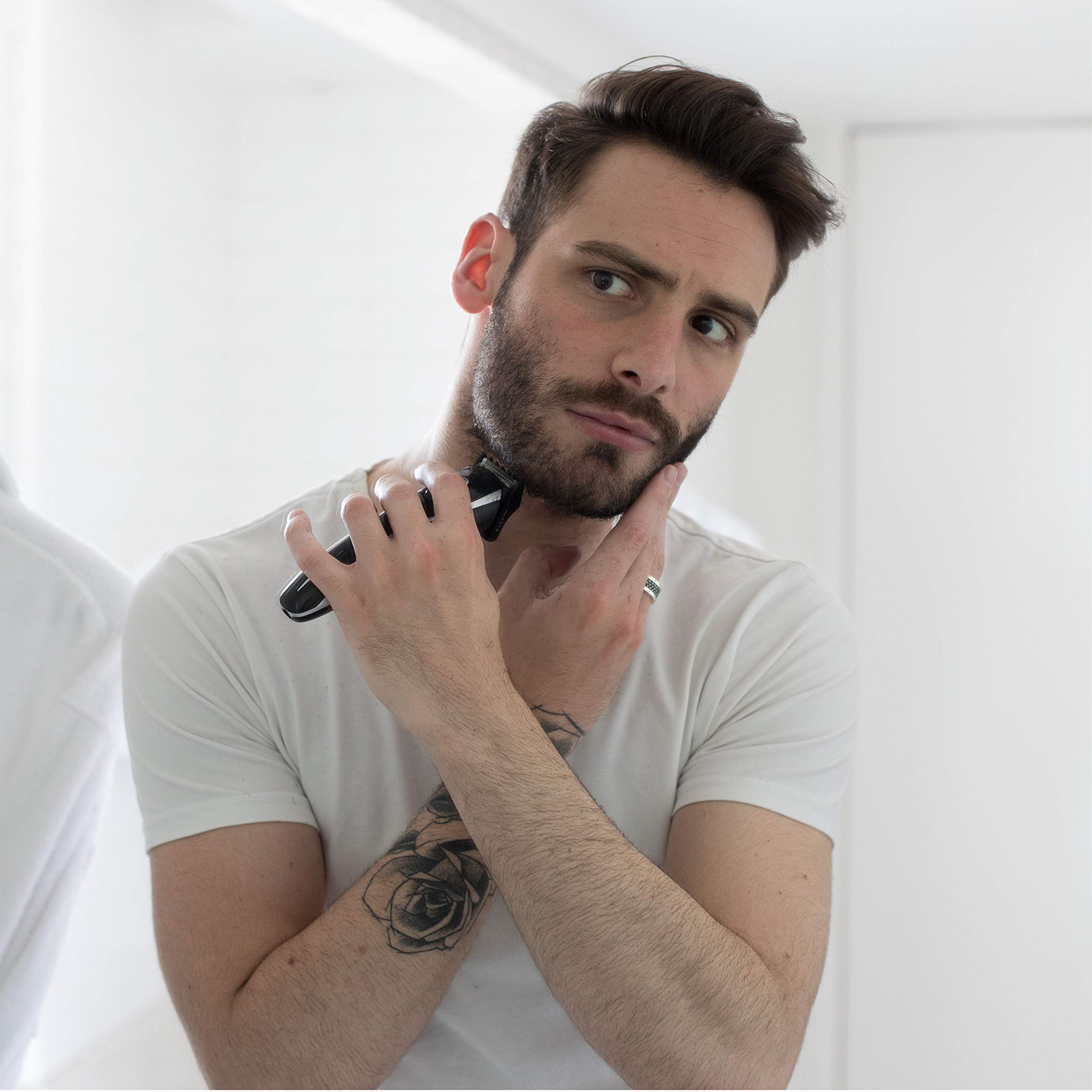 THE BARB XPERT - Tondeuse Barbe Multifonctions 5 en 1 Rechargeable - Rasoir Électrique Professionnel pour Homme - Accessoires pour Moustache, Cheveux, Corps, Nez, Oreilles et Sourcils - Trimmer Blade