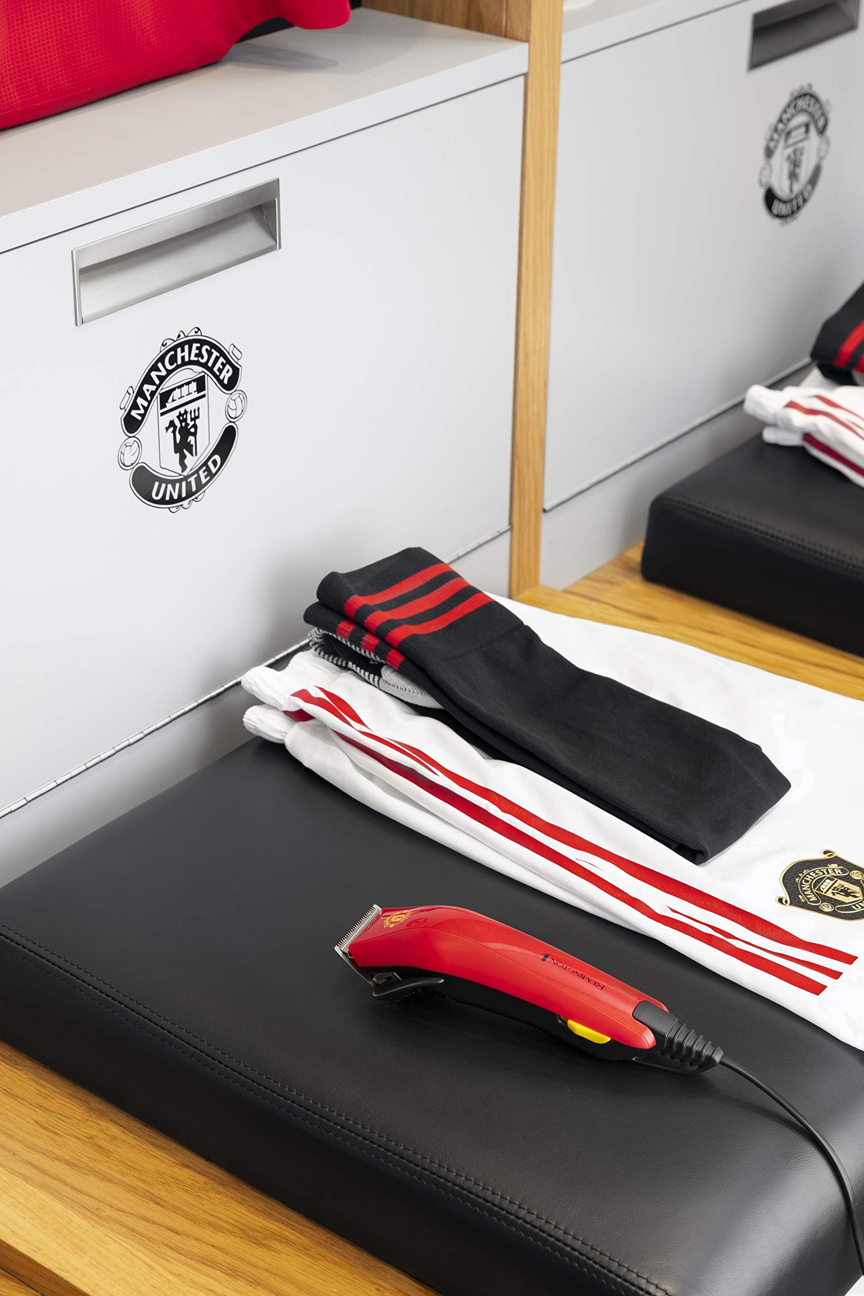 Remington Colourcut Hair Trimmer Manchester United Edition | 17-Piece Hair Clipper Kit With 9 Colour Coded Combs (1.5-25Mm) & 2 Taper Combs | Includes Barber Cape | 3-Year Guarantee HC5038, Red 1