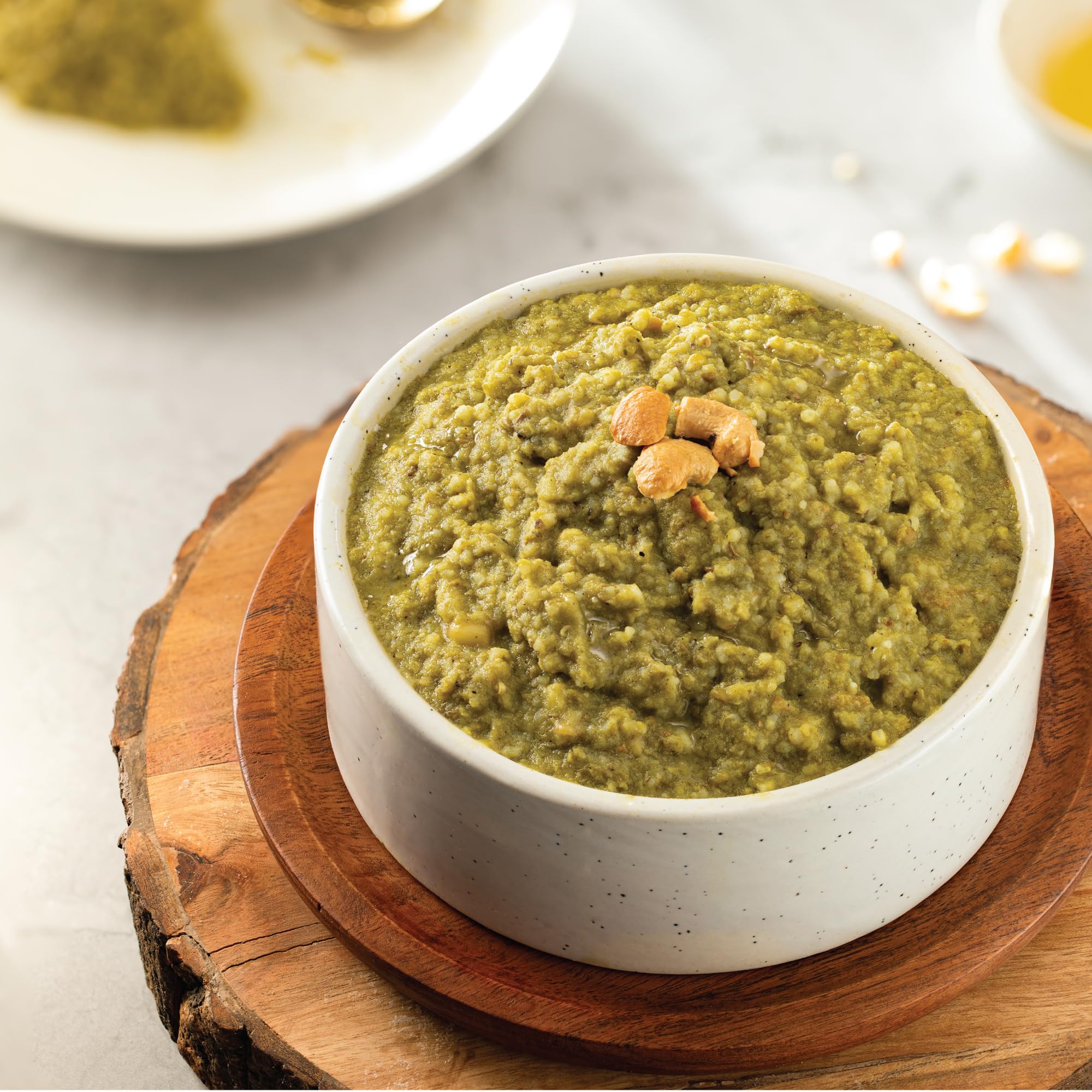 Chutnefy Palak Dal Khichdi (Loaded with Spinach, Ghee and Nuts) | 1.8oz (Dry) | Serves 1 - 2 (Add Hot Water to Make 7.8 oz) | Ready to Eat Instant Meal | No Cooking Needed | No Artificial Ingredients
