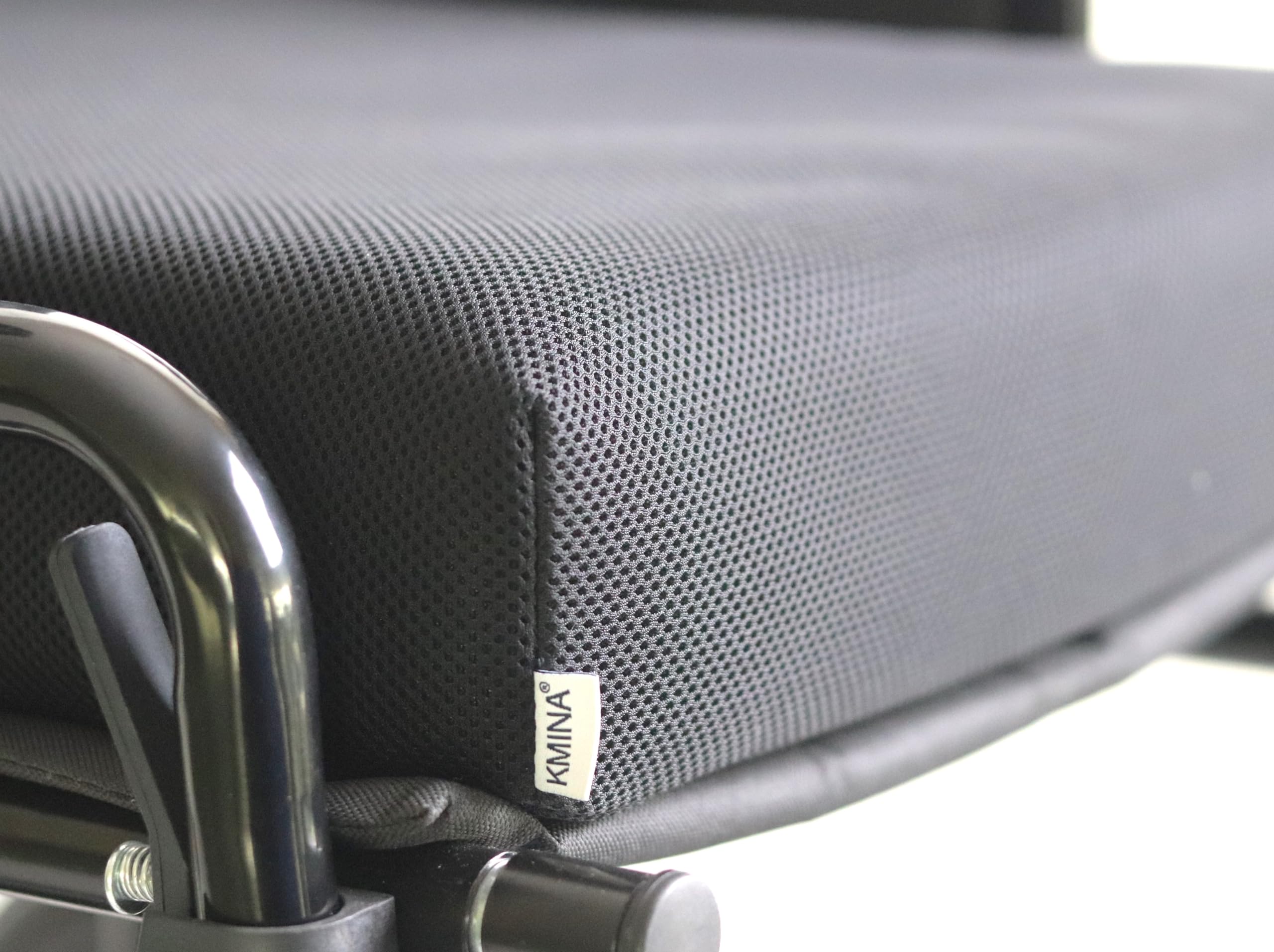 KMINA Cuscino Antidecubito per Sedia a Rotelle (41x41x7 cm), Memory Foam Viscoelastico ad Alta Densità, Fodera Traspirante e Rimovibile - Prodotto in Europa