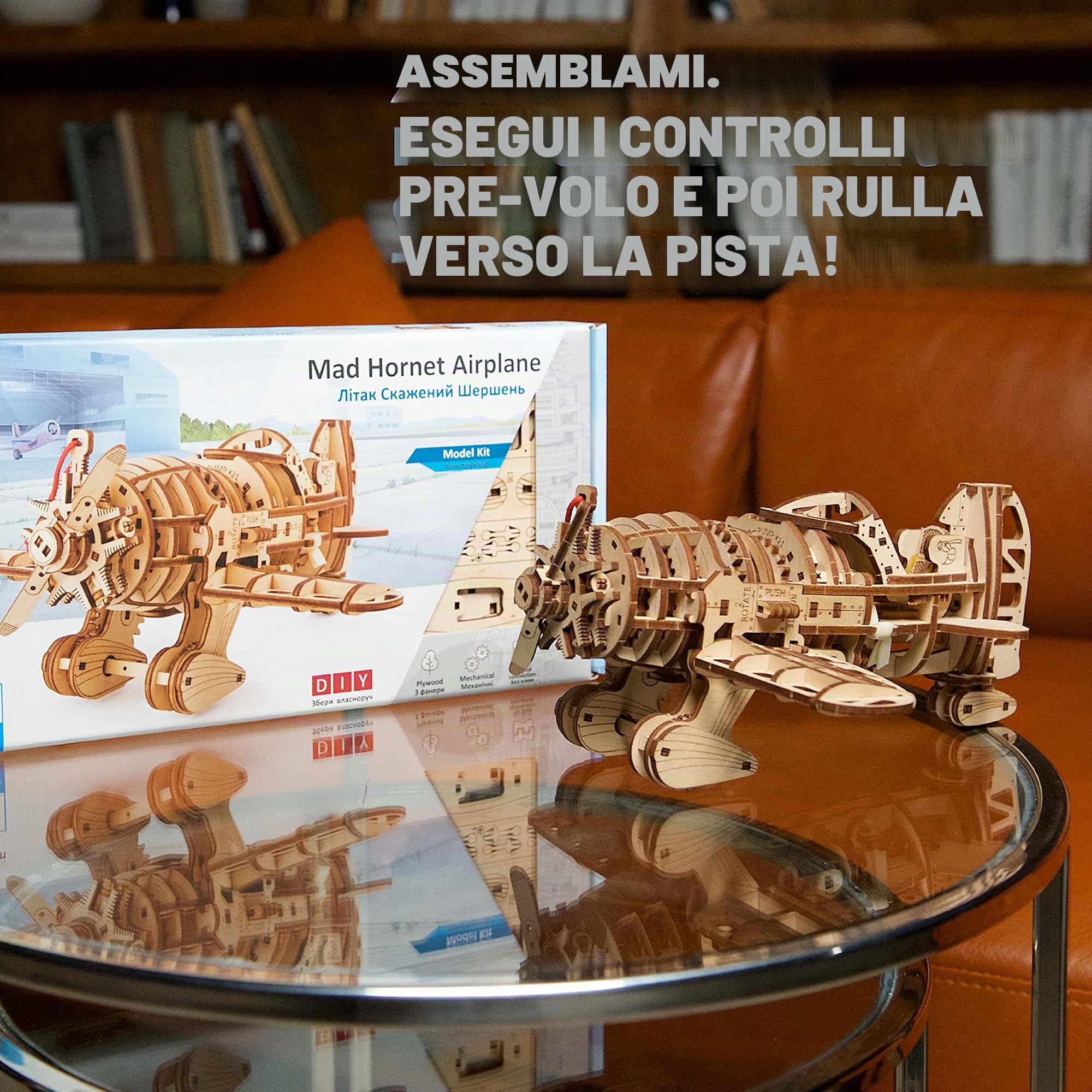 UGEARS Modellino Aereo in Legno d’Epoca - Aeroplano Mad Hornet Modellino Aereo del 1930 da Assemblare - Puzzle 3D Fai da te in Legno - Modellino da Costruire per Adulti e Bambini - Puzzle in Legno