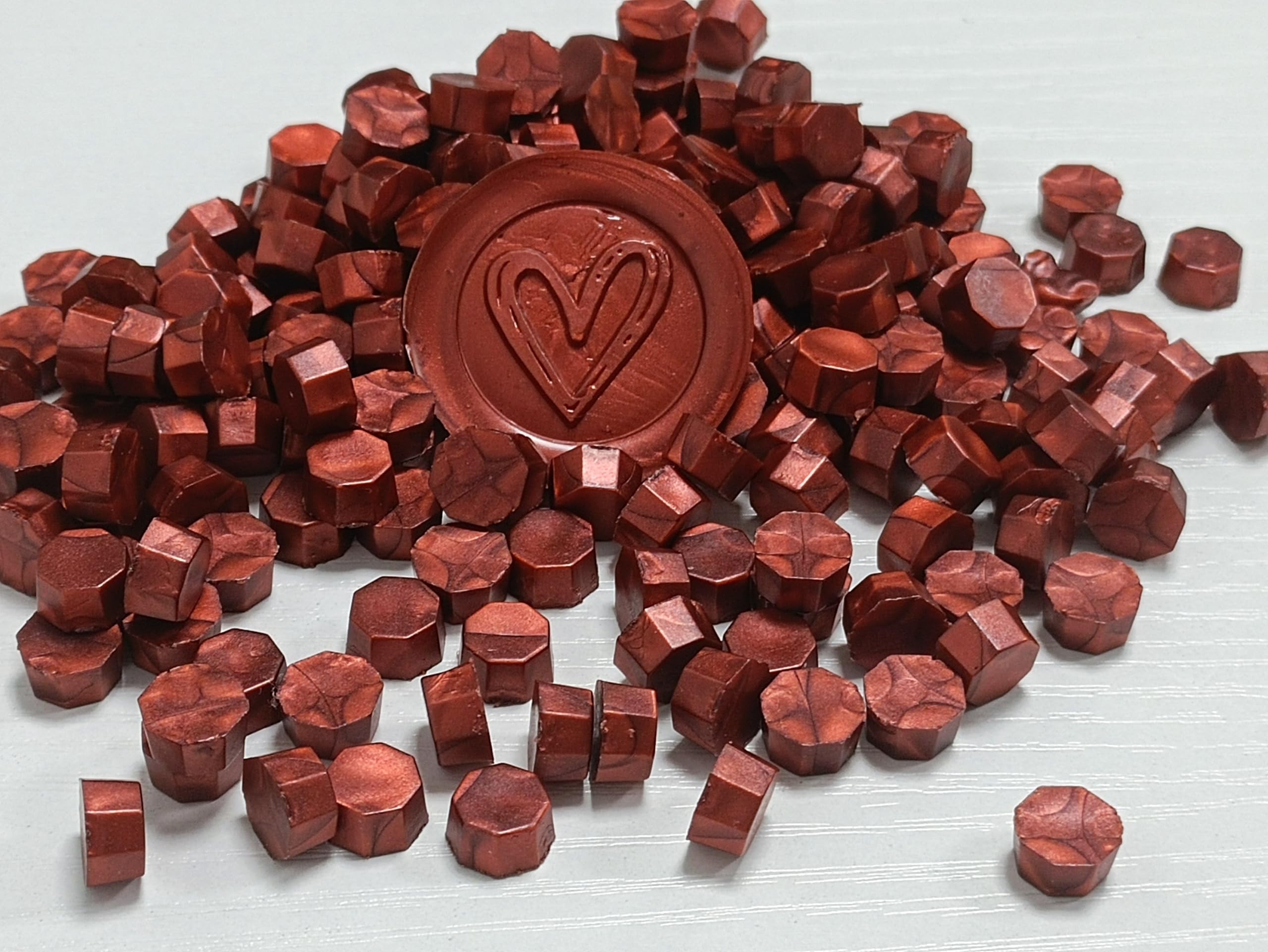 Chedin Pepitas de Cera para Sello de Lacre, 500 Piezas de Cuentas de Cera de Sellado, para Sello de Lacre Vintage y Cartas, Invitaciones, Tarjetas, Paquete de Vino, Envoltura de Regalos (Rojo Burdeos)