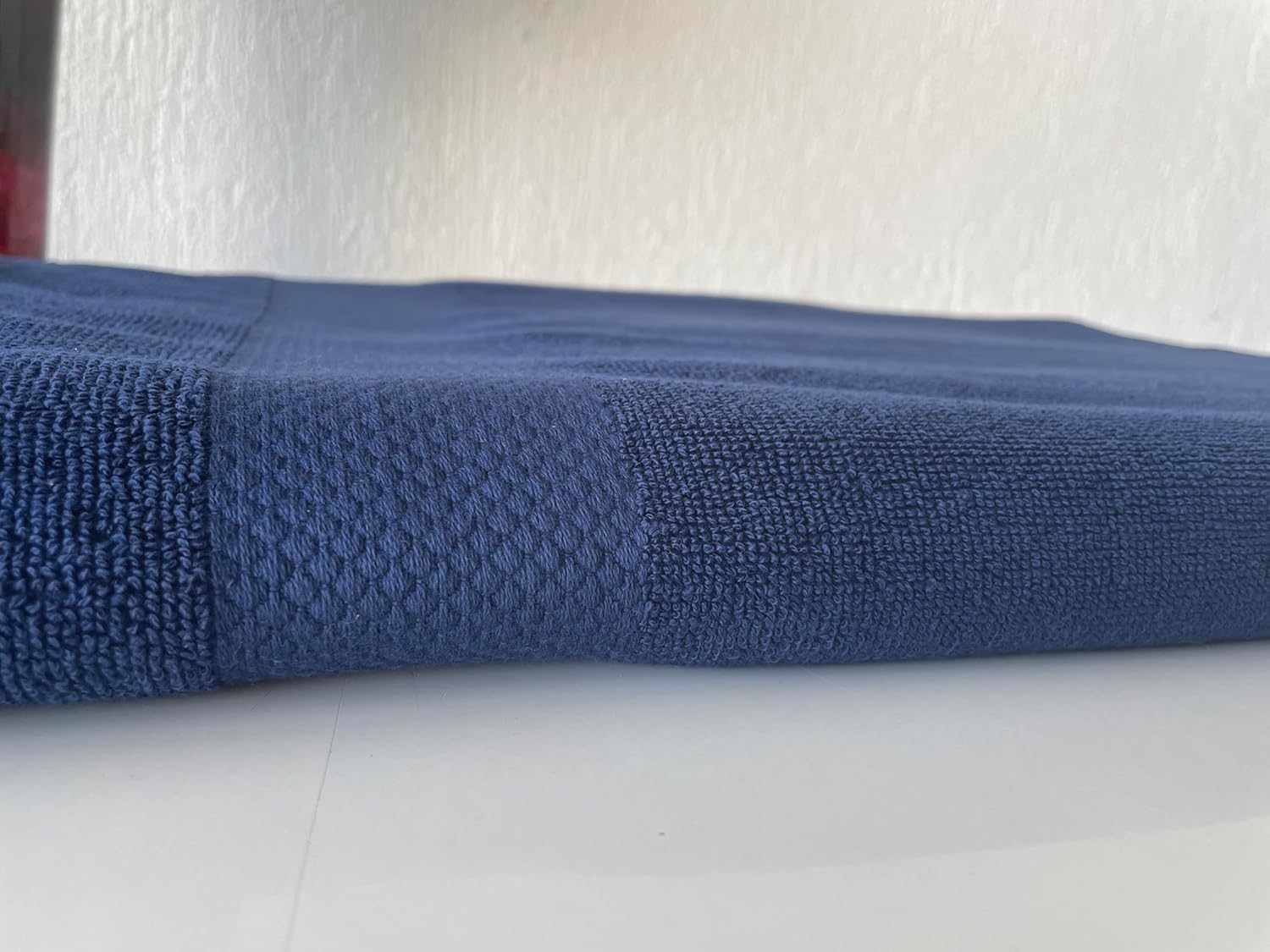 DEKADRON Extra Large Oversized Bath Towels,100% Cotton Turkish Towels, Maximum Softness and Absorbency Bath Sheet, Heavy Weight 1000 Grams 35 Ounces (Navy Blue 1 Pcs)