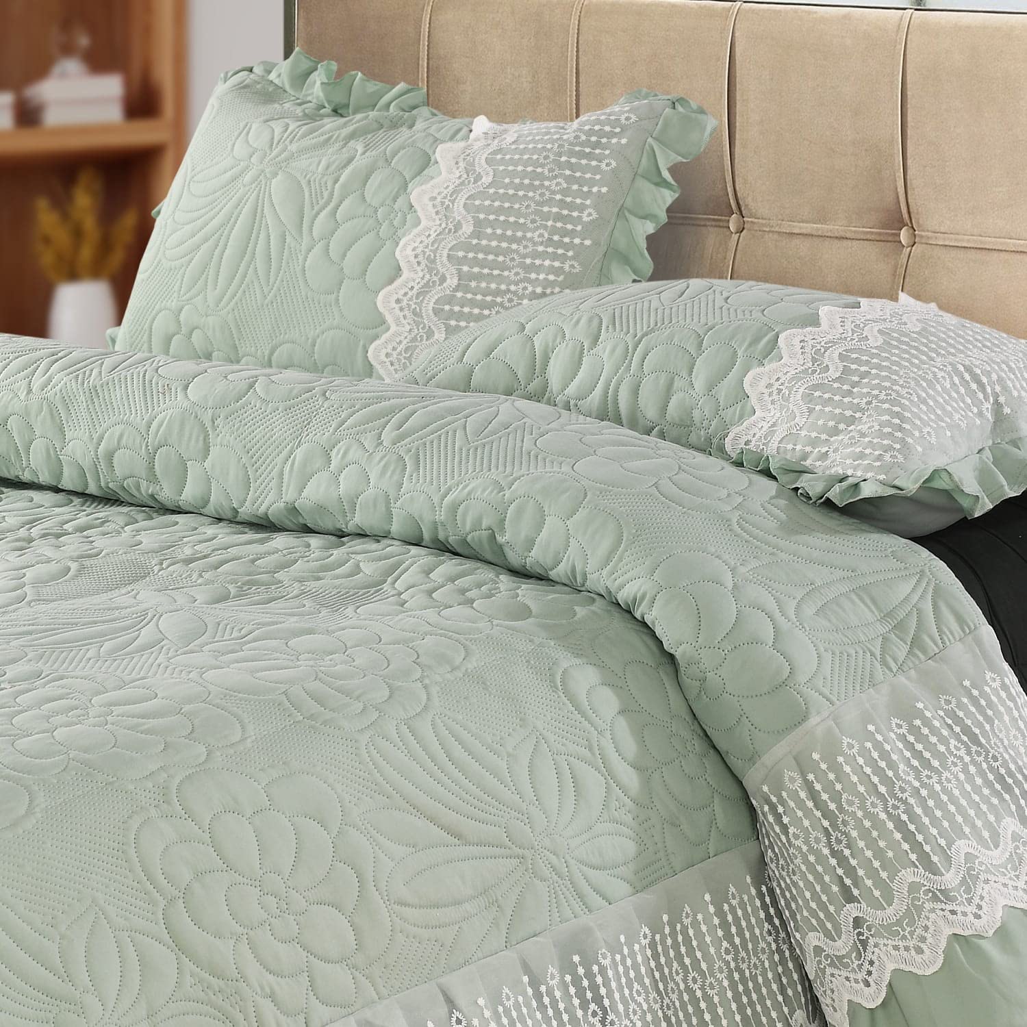 Mars Decor 3-Piece King Size Quilted Bedcover/Bedsheet Set Cotton with 2 Pillow Covers- Soft, Lightweight, Reversible (90x100 Inches)