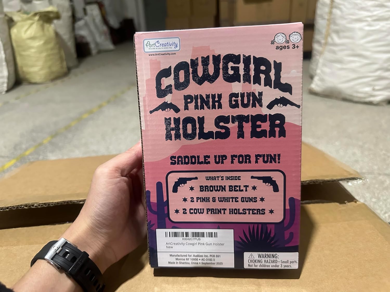 ArtCreativity Pink Cowgirl Holster and Western Toy Gun Set for Girls, 2 Guns, Brown Belt, Costume Accessories for Halloween