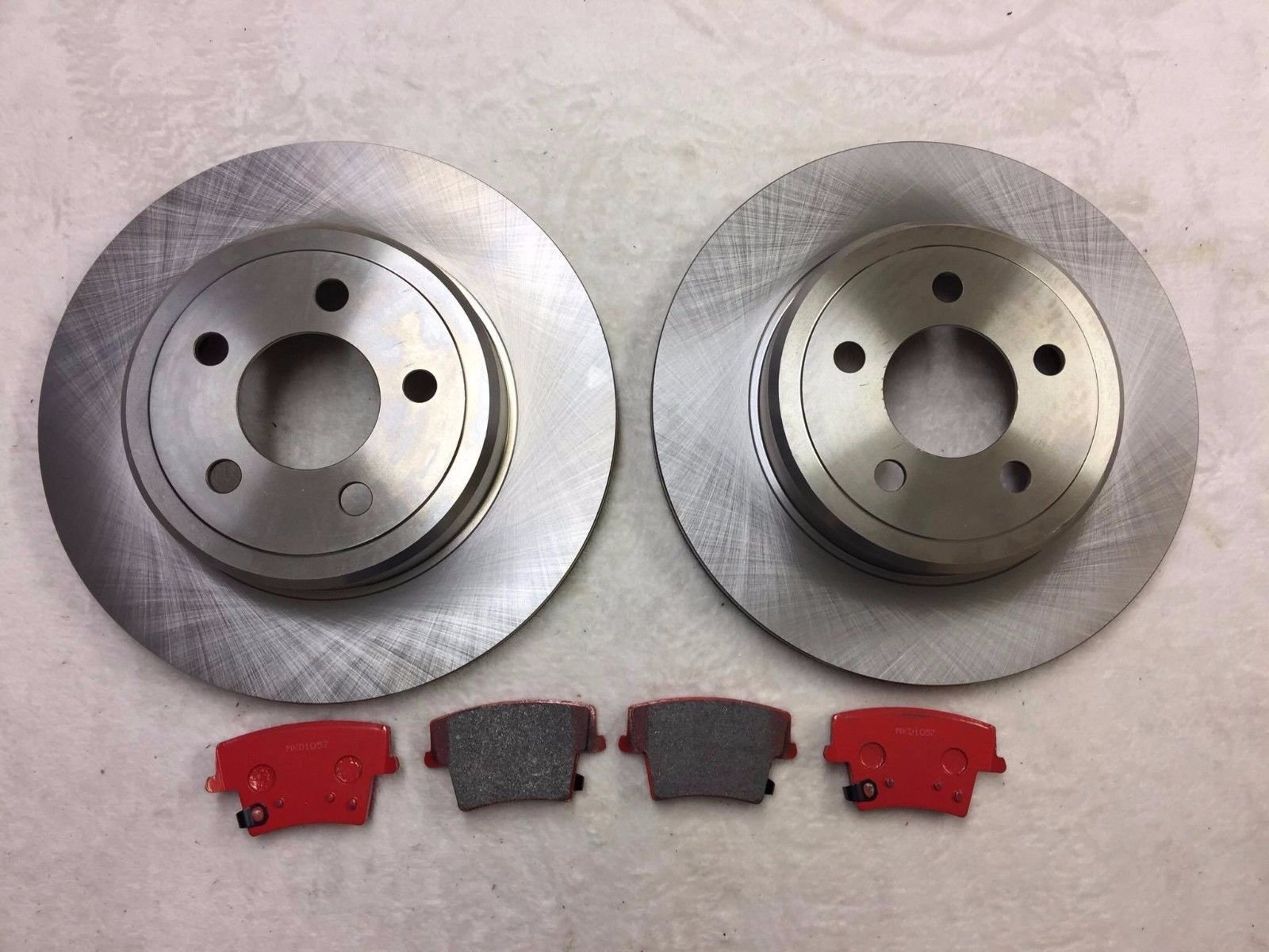 NEWTEK LPB 2 x Rear Brake Disc & Brake Pads 300C 2005-2016/ Charger 2006-2016 VENTED DISCS