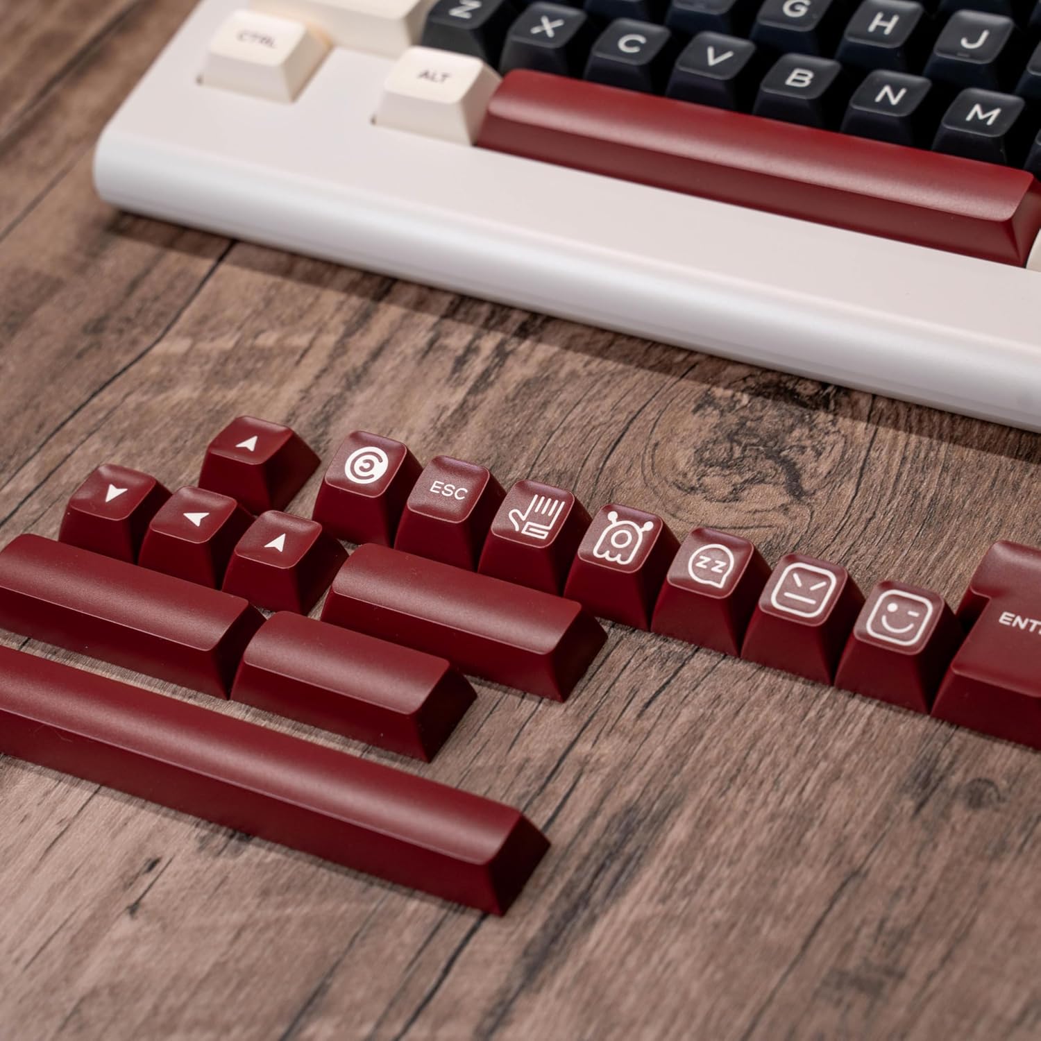 ULTRAEQUIP Keycaps - Rome Double Shot PBT SA Profile 160 Keys Red Beige Black Retro Custom Set with Split 7U Spacebar for Alice ISO ANSI 60, 75, 80, 95, 100% Mechanical Keyboard