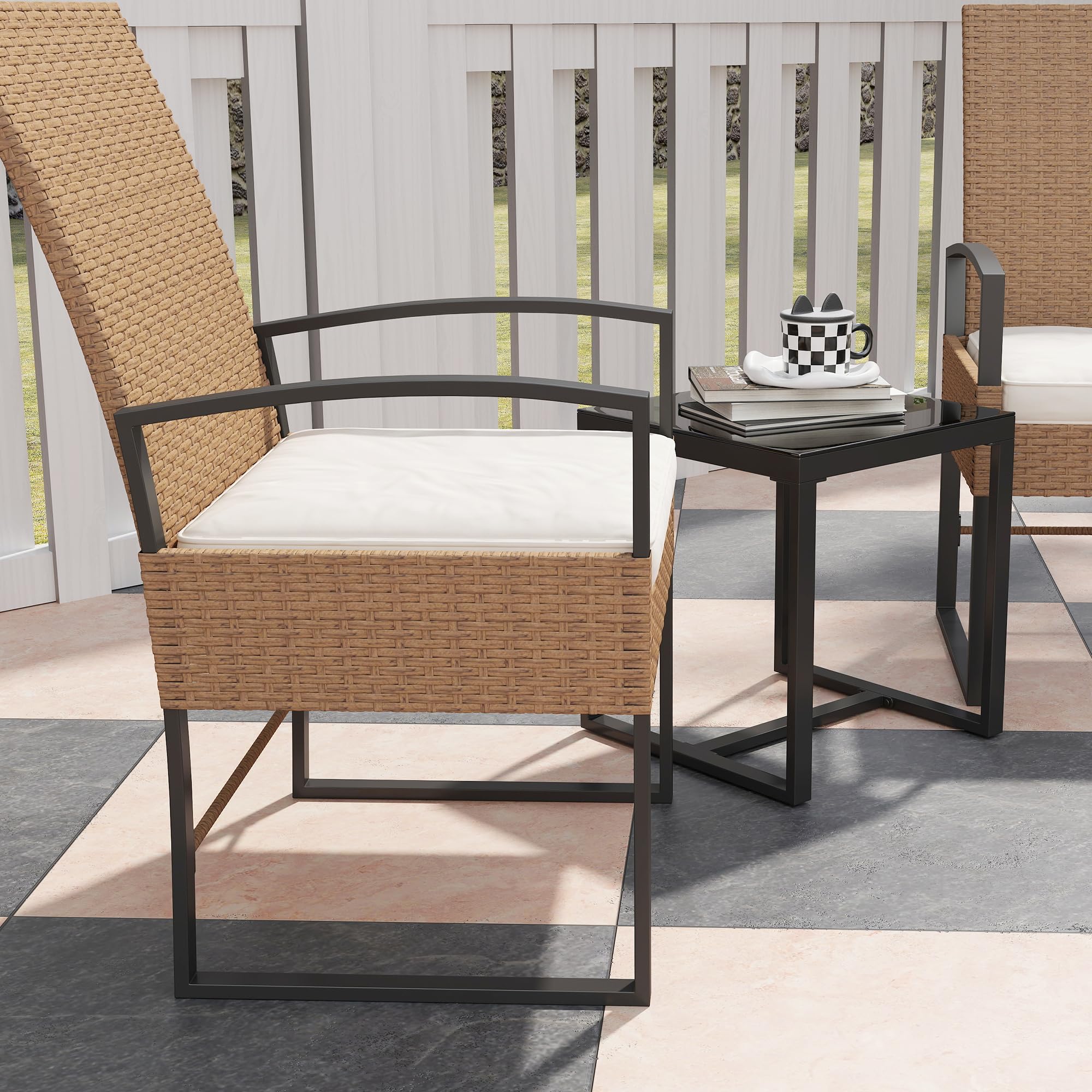 Outsunny Conjunto de Jardín Exterior de 3 Piezas con Respaldo Ajustable Juego de 2 Sillas y Mesa de Ratán con Cojines Acolchados y Encimera de Vidrio Templado para Balcón Terraza Beige y Blanco