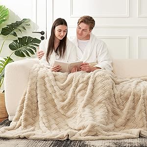 Cozy Bliss Faux Fur Textured Throw Blanket for Bed Super Soft Fuzzy Couch Blanket Gift for Women Premium 3D Ribbed Jacquard All Season Use Khaki Beige Zigzag 60"*80"