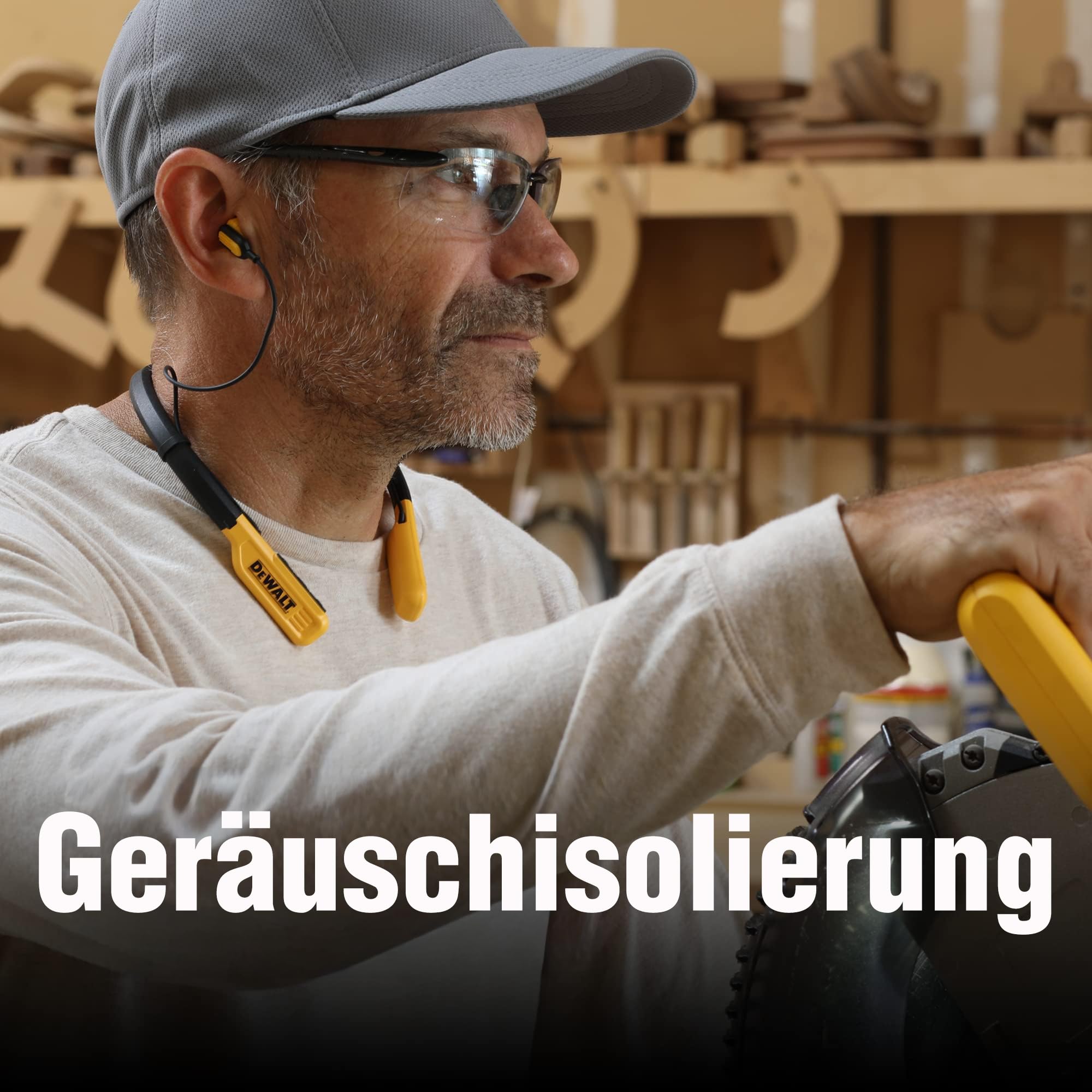 DEWALT Heavy-Duty Magnetische Bluetooth Nackenbügel-Kopfhörer – Kabellose Earbuds mit 30 Std. Laufzeit, Geräuschisolierung, Freisprech-Mikrofon (Gelb)
