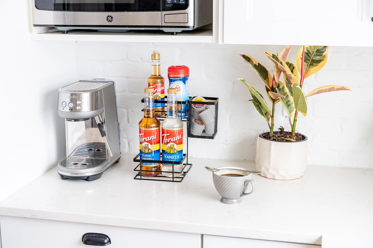 Bella Beau Coffee Syrup Organizer, Coffee Syrup Dispenser, w/Moveable Mesh, Syrup Rack, Tea Station Stand for Countertop, Holds 4 Bottles, Tea Bar Accessories for Countertop