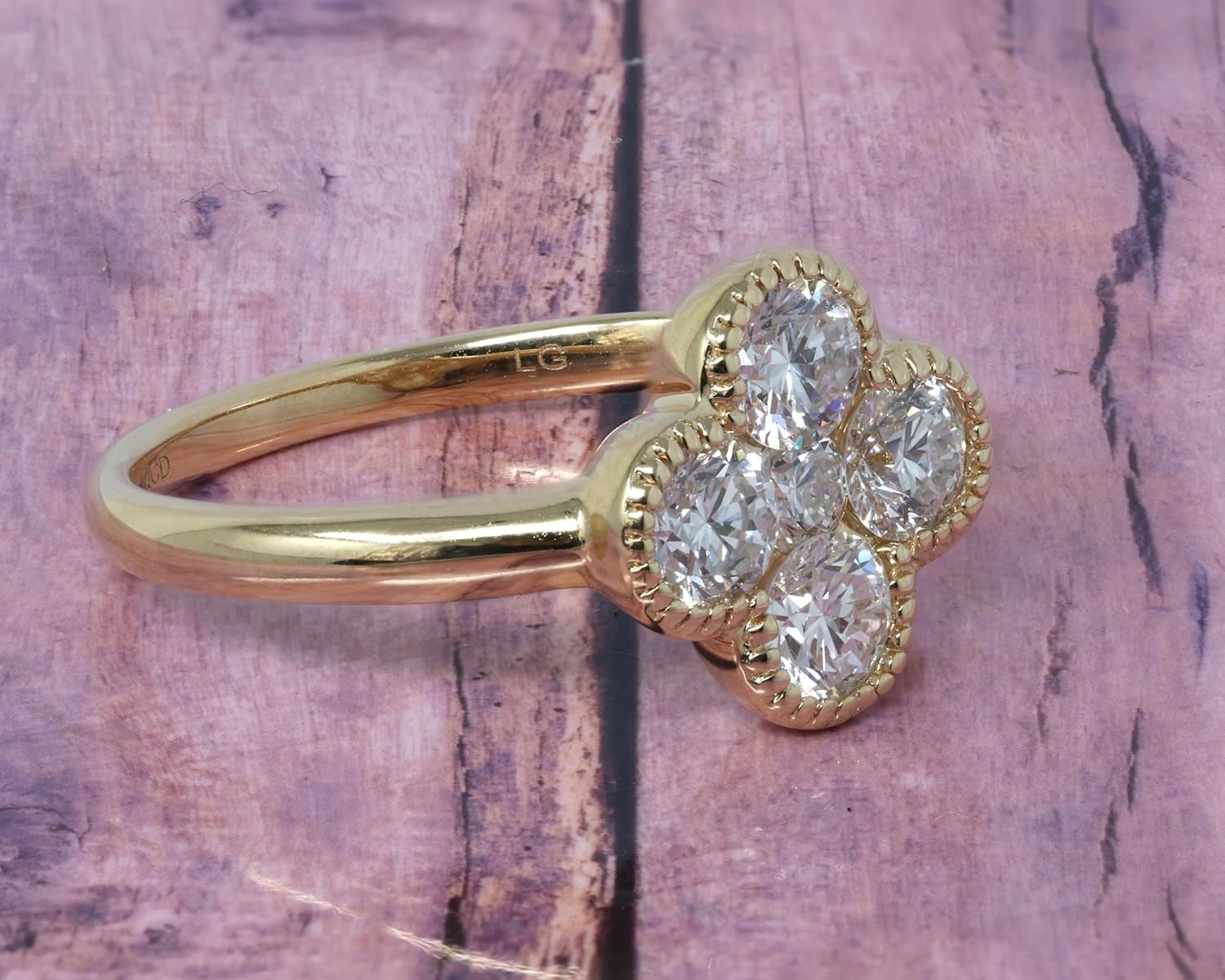 14K Solid Gold Lab Grown Diamond 1.06 Ct Four Leaf Clover Ring. Size 7