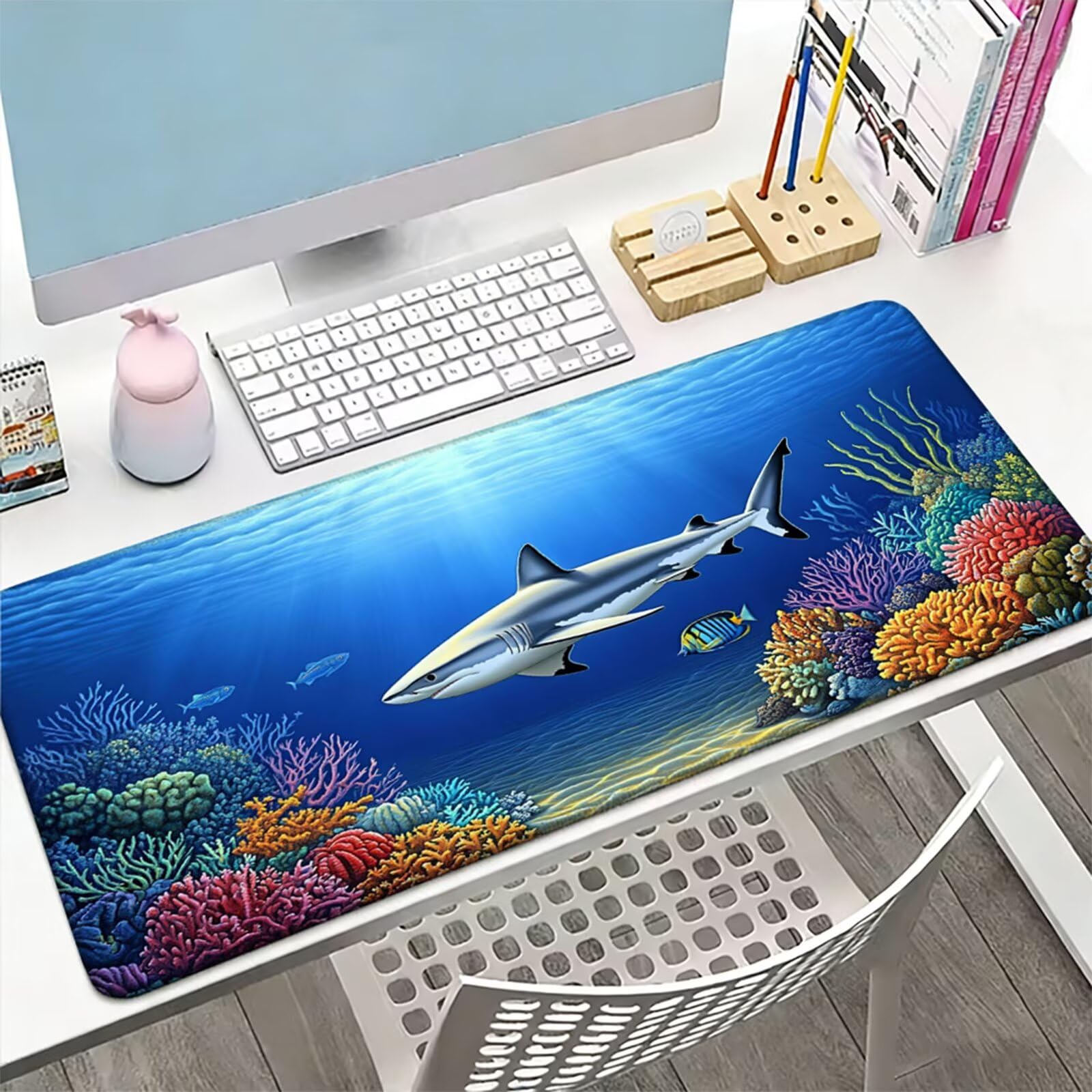 Podkładka pod mysz XXL 1200 x 400 x 3 mm, niebieska duża podkładka pod mysz z wodoodporną i antypoślizgową gumą rekin pod ręką biurko zszyte krawędzie, poprawia precyzję i szybkość dla gracza W-132
