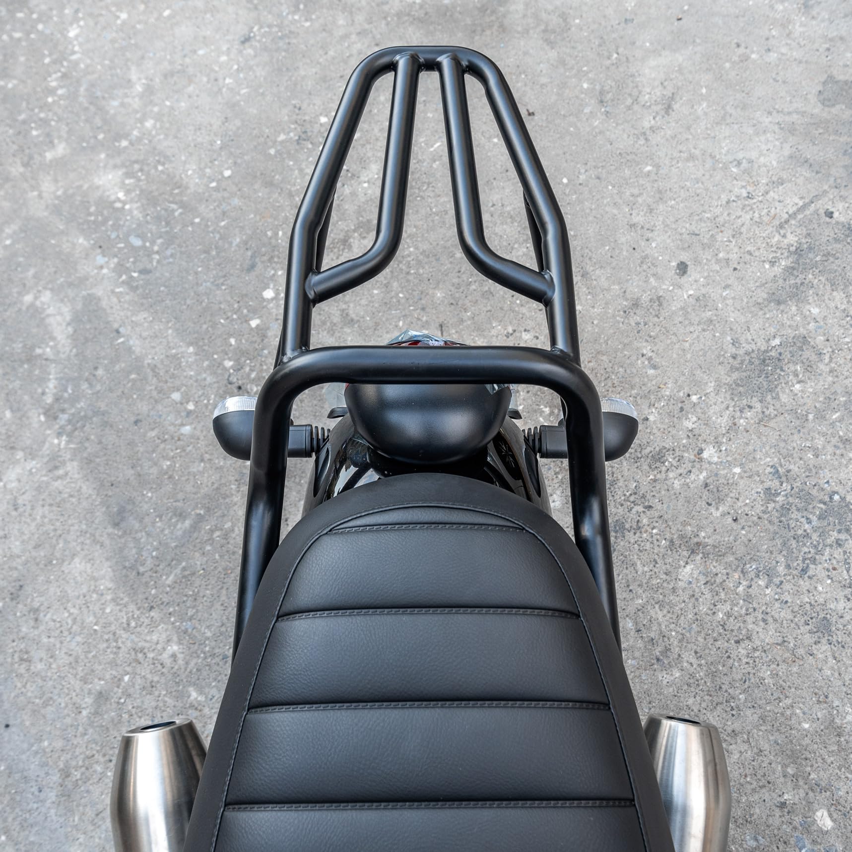 Amazon.co.jp: オートバイリアラゲッジラック 助手すりバー Triumph 