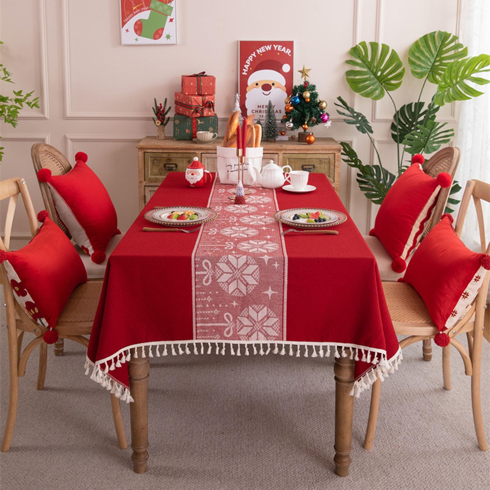 Nappe de Noël rouge et chemin de table rectangulaire pour sublimer votre repas de réveillon