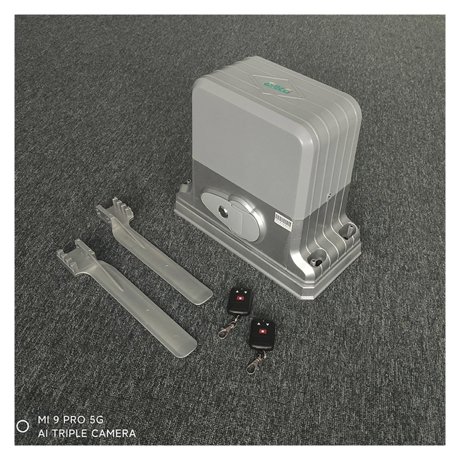 Pełny zestaw 1800KG Rolowany mechanizm otwierania bramy przesuwnej Pływający samozamykacz do drzwi ze stojakami 7/8 m Fotokomórki Lekki kontroler bramy Wi-Fi Opcjonalnie(7M kit 6)